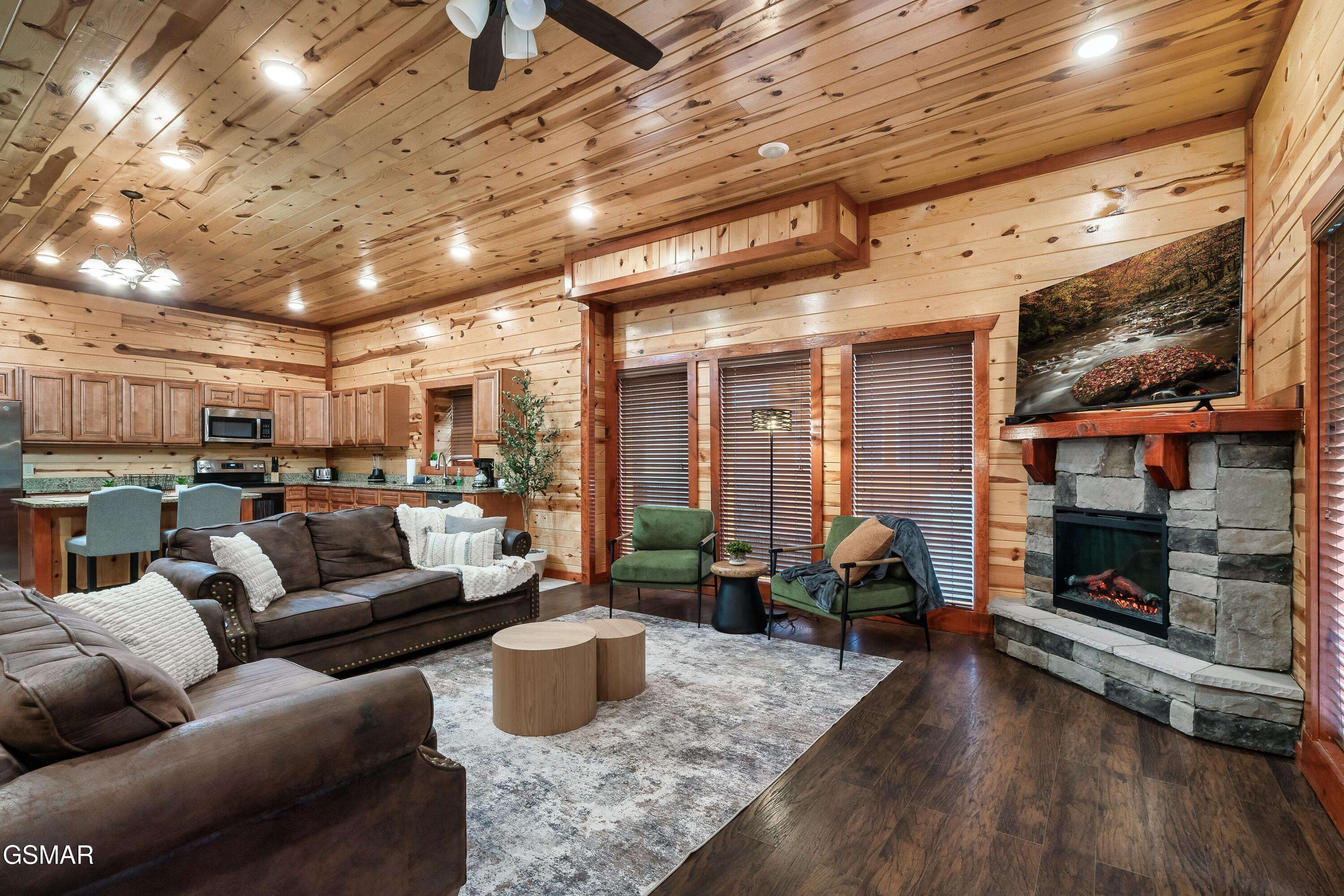 Pigeon Forge, TN 37863,824 Rush Branch RD