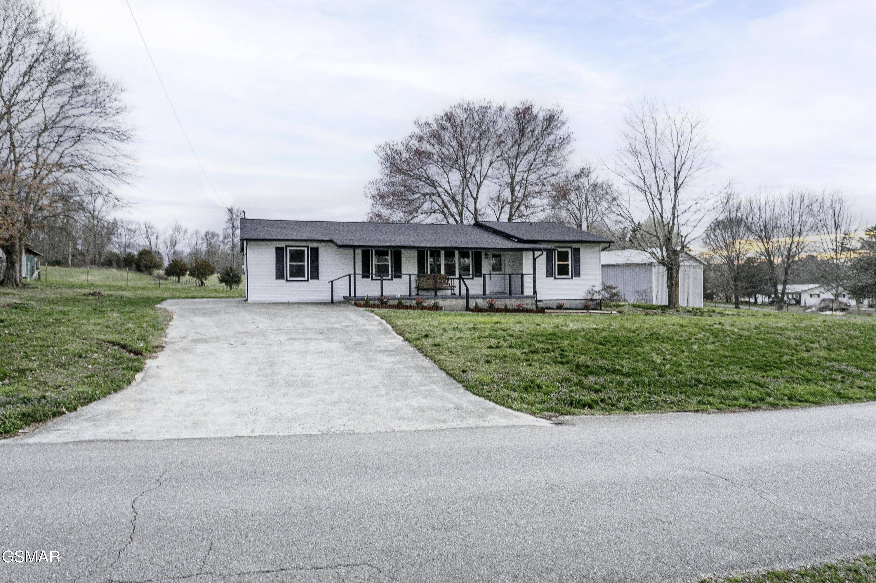 Madisonville, TN 37354,229 Toomey LN