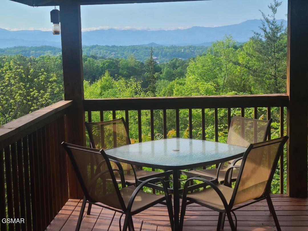 Sevierville, TN 37876,931 Buck WAY