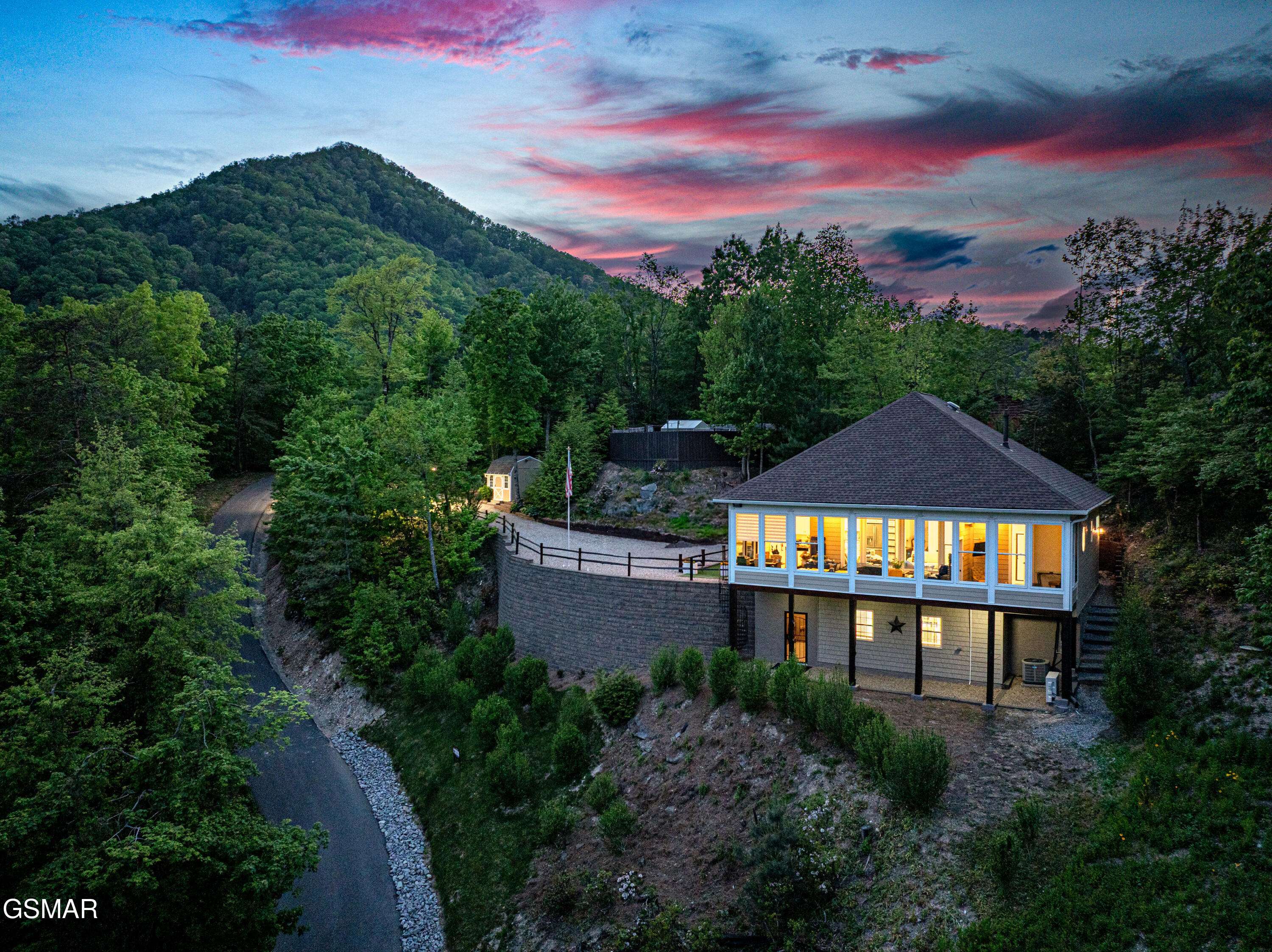 Sevierville, TN 37862,3955 Denton CT