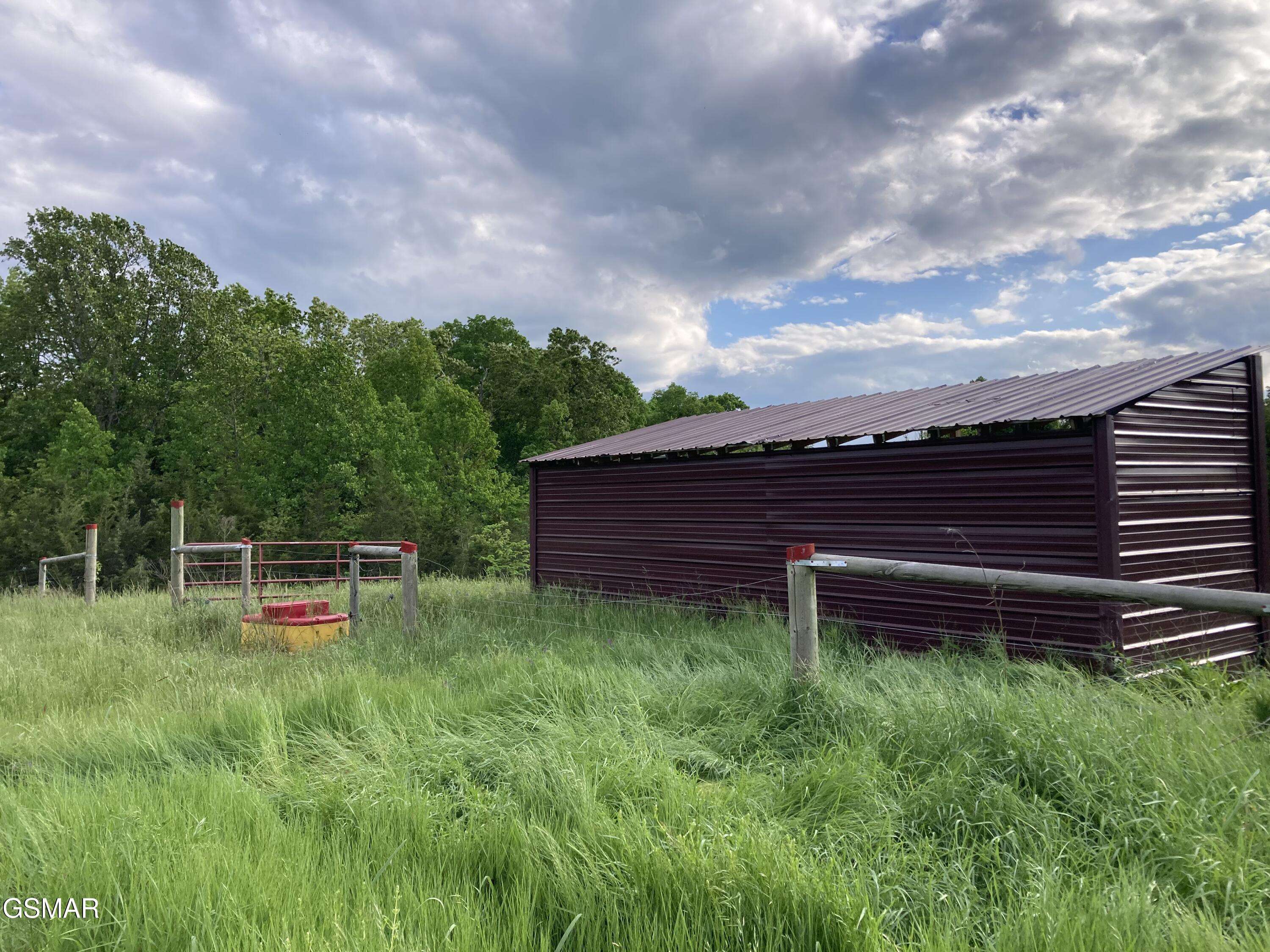 Midway, TN 37809,24.265 S Mohawk Rd