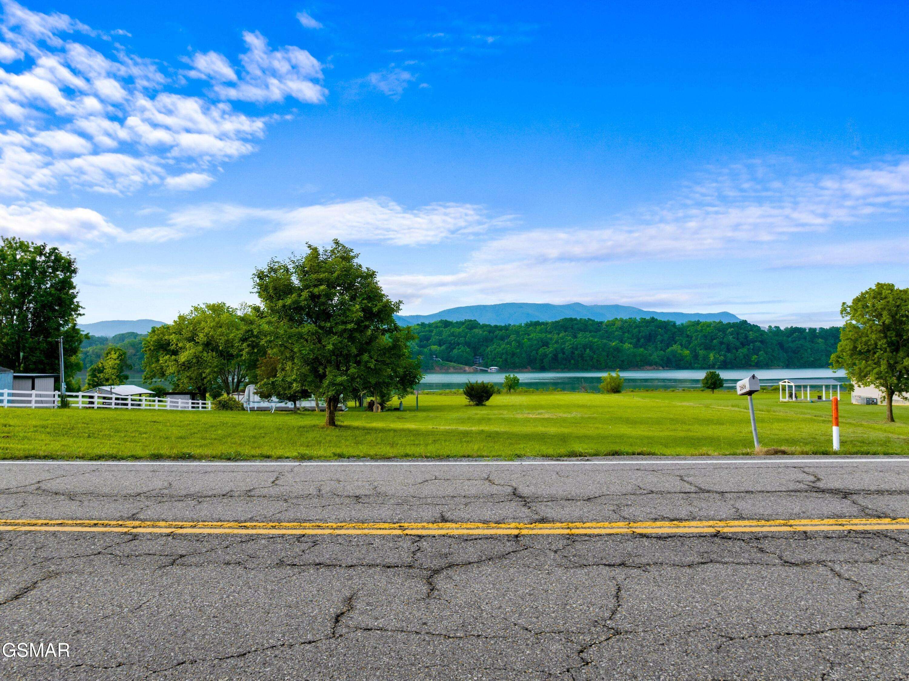 Dandridge, TN 37725,2605 Indian Creek RD