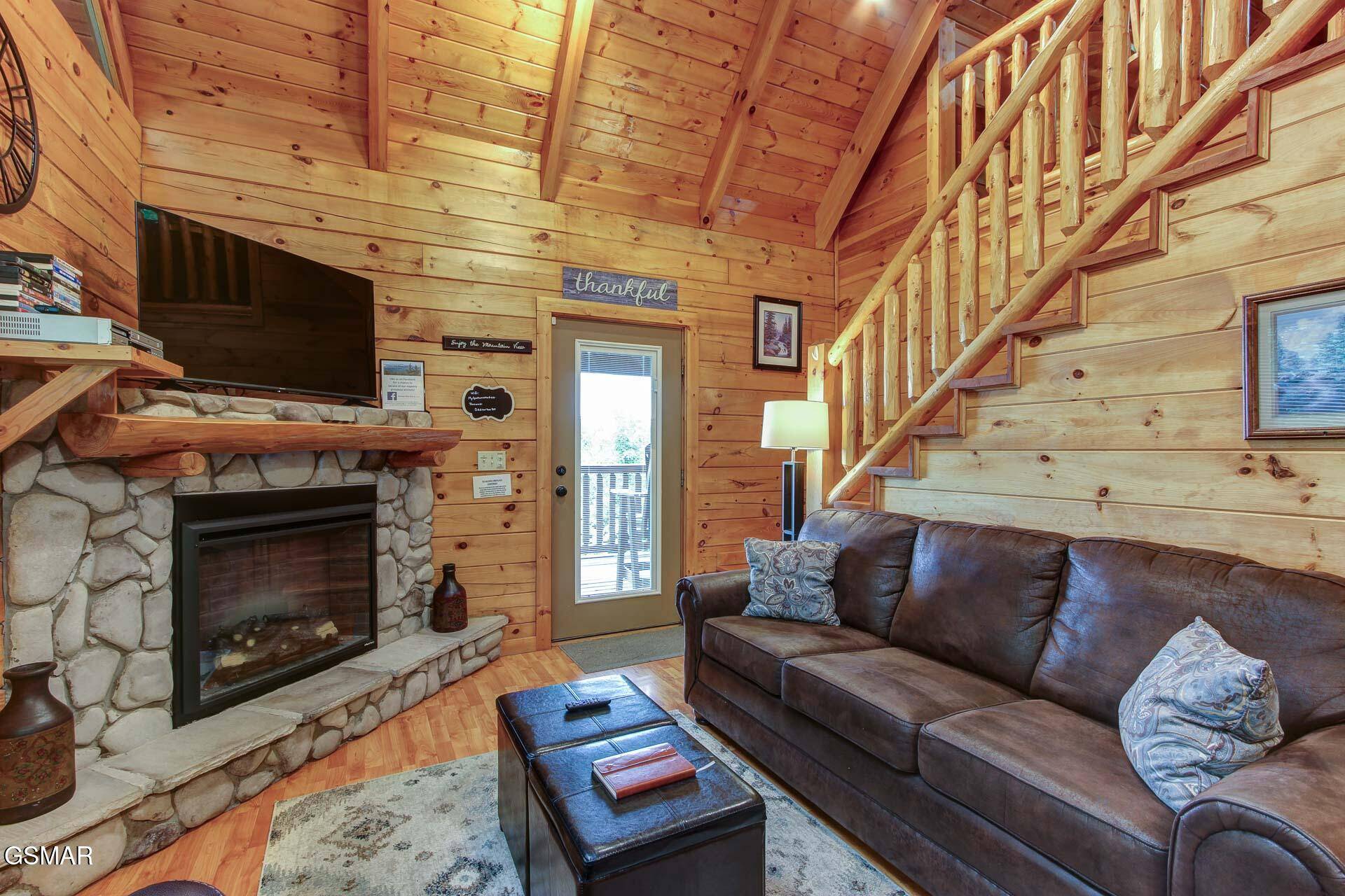 Sevierville, TN 37876,1925 Battle Top RD