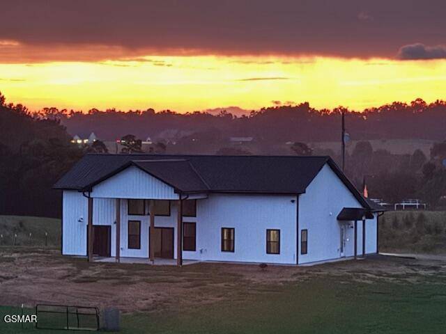 Dandridge, TN 37725,174 County Line Rd RD