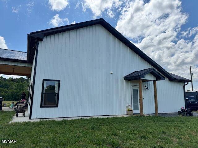 Dandridge, TN 37725,174 County Line Rd RD