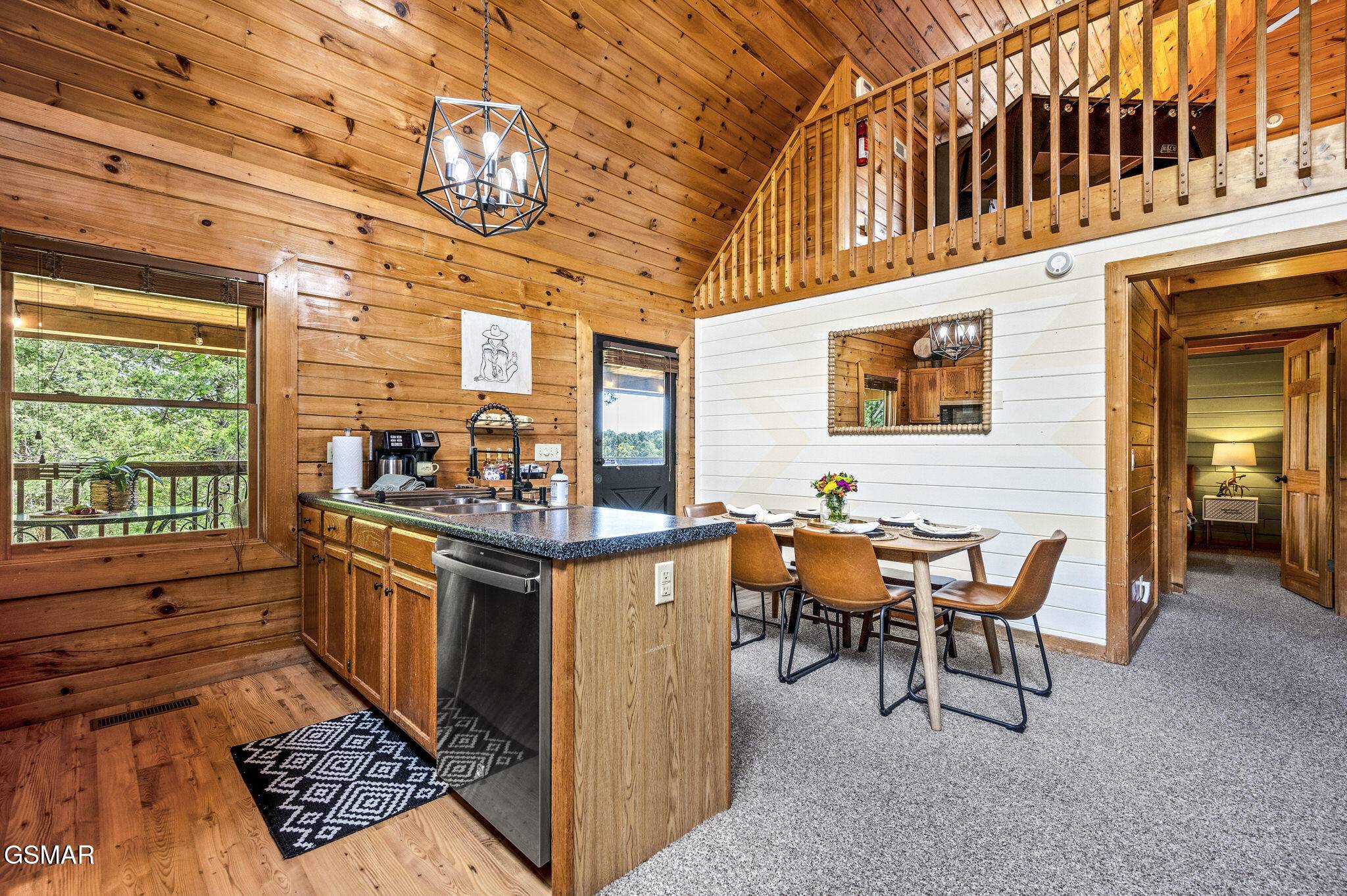 Sevierville, TN 37876,2221 Eagle Feather DR
