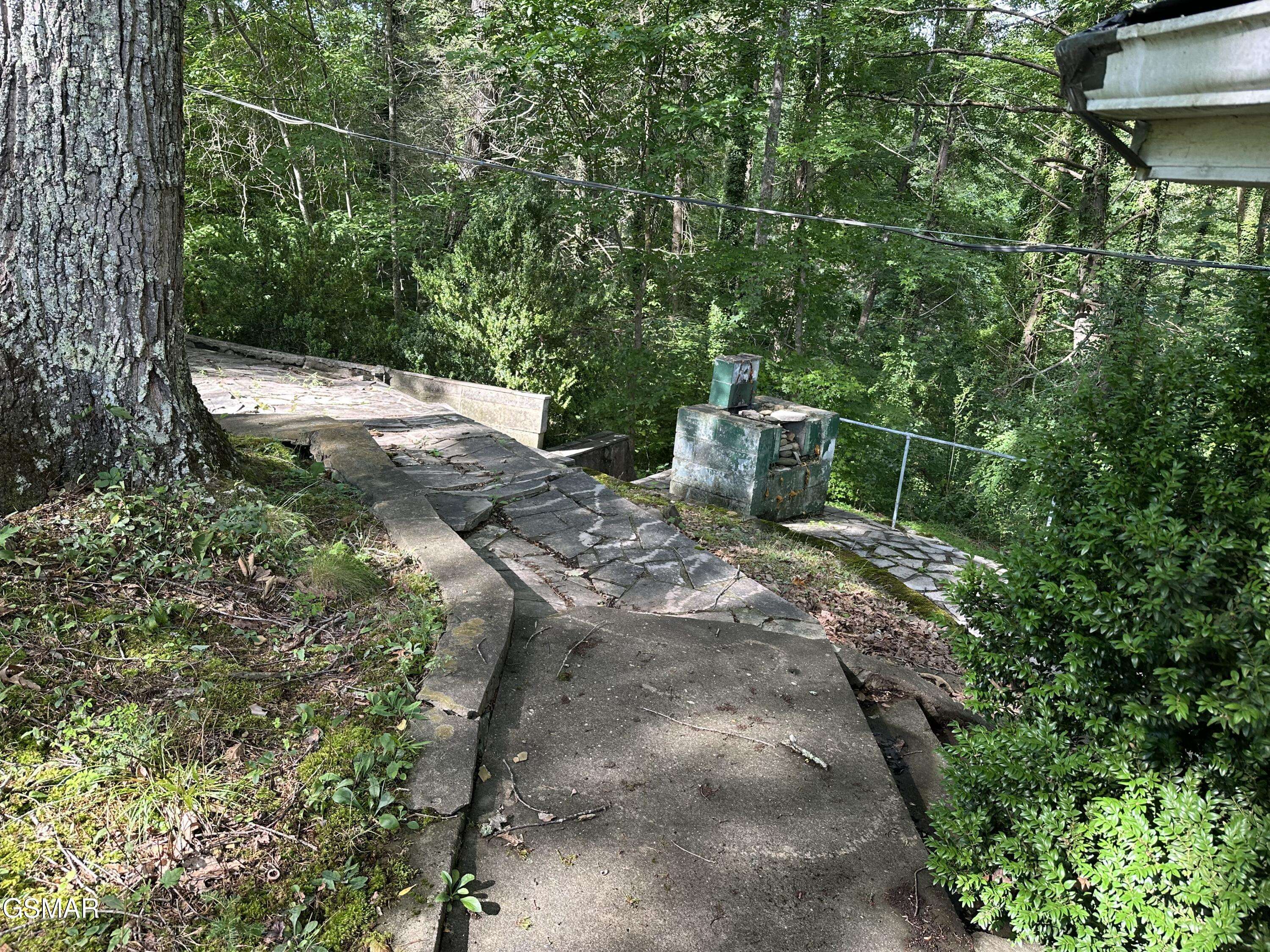 Gatlinburg, TN 37738,1138 Little Smoky RD