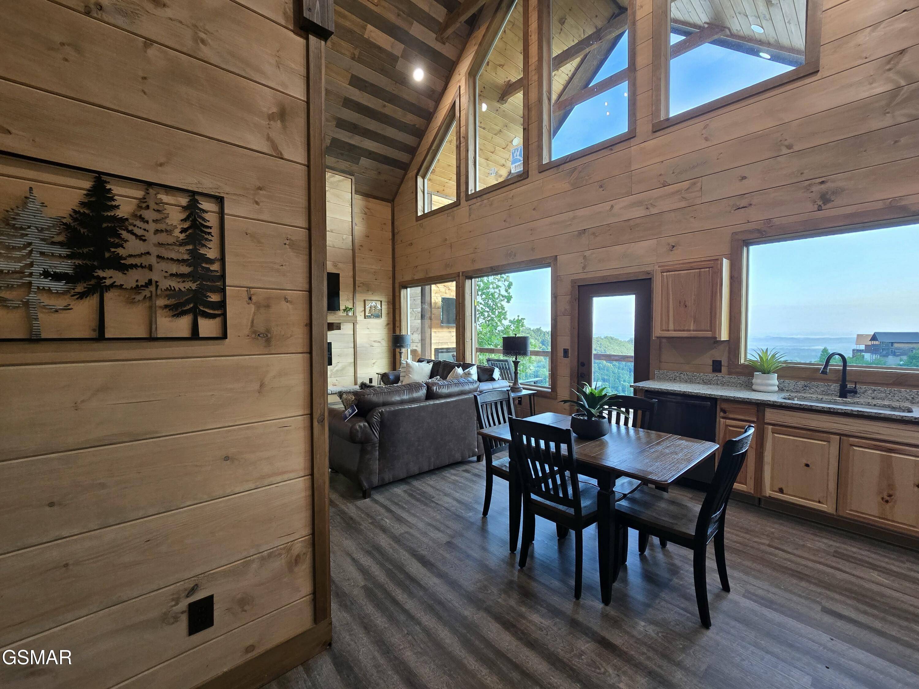 Sevierville, TN 37876,2251 Fox Berry WAY
