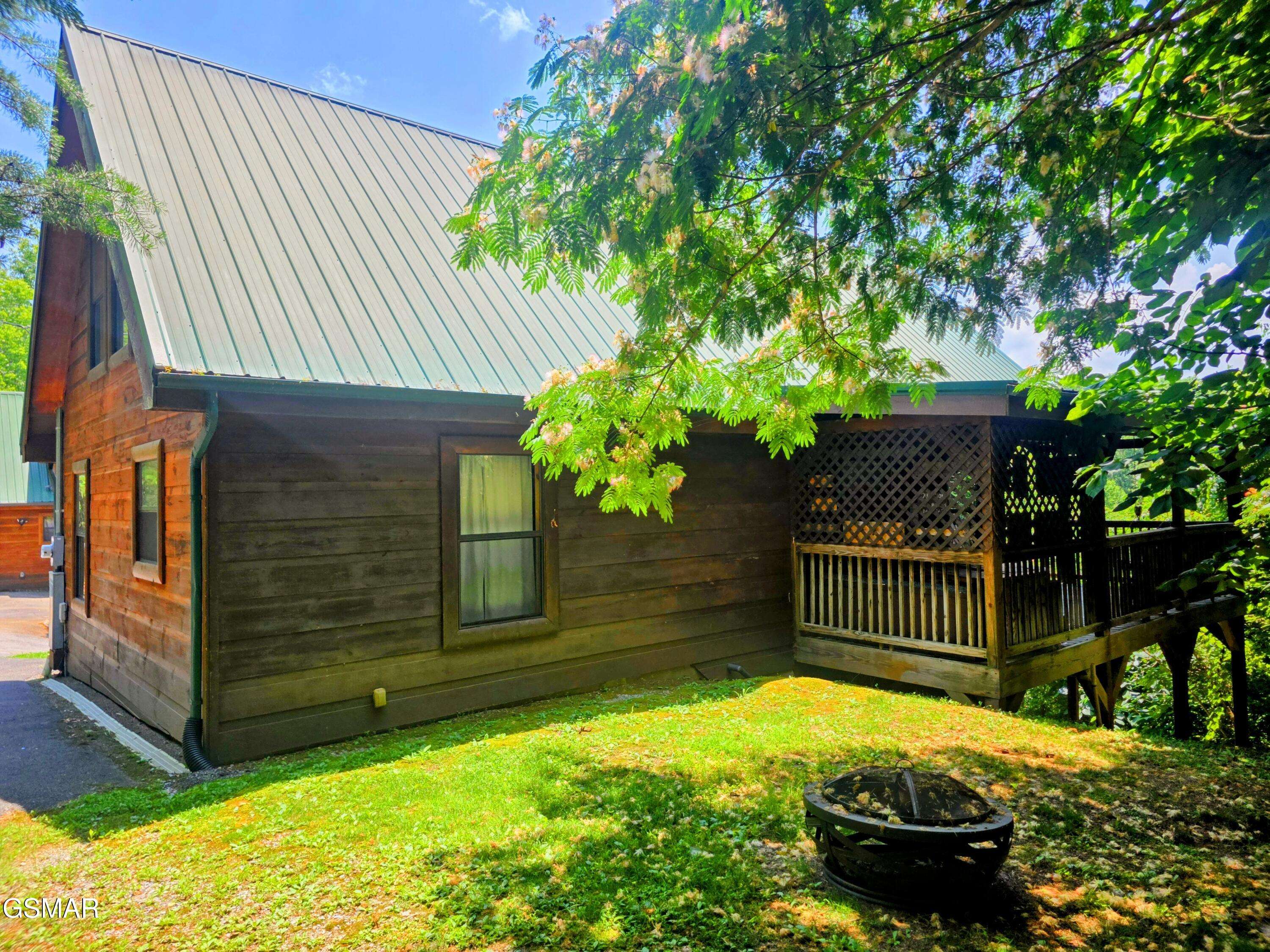 Sevierville, TN 37876,2010 Bird Ridge RD