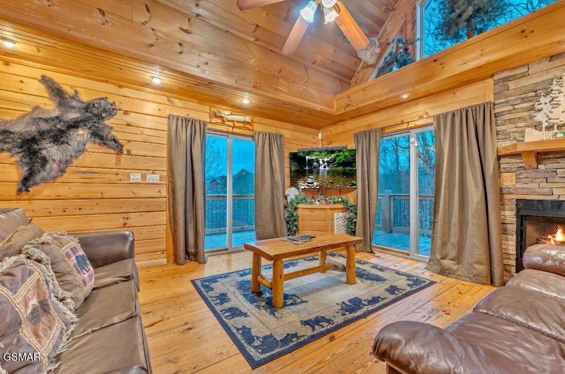 Sevierville, TN 37862,4160 Chamberlain LN