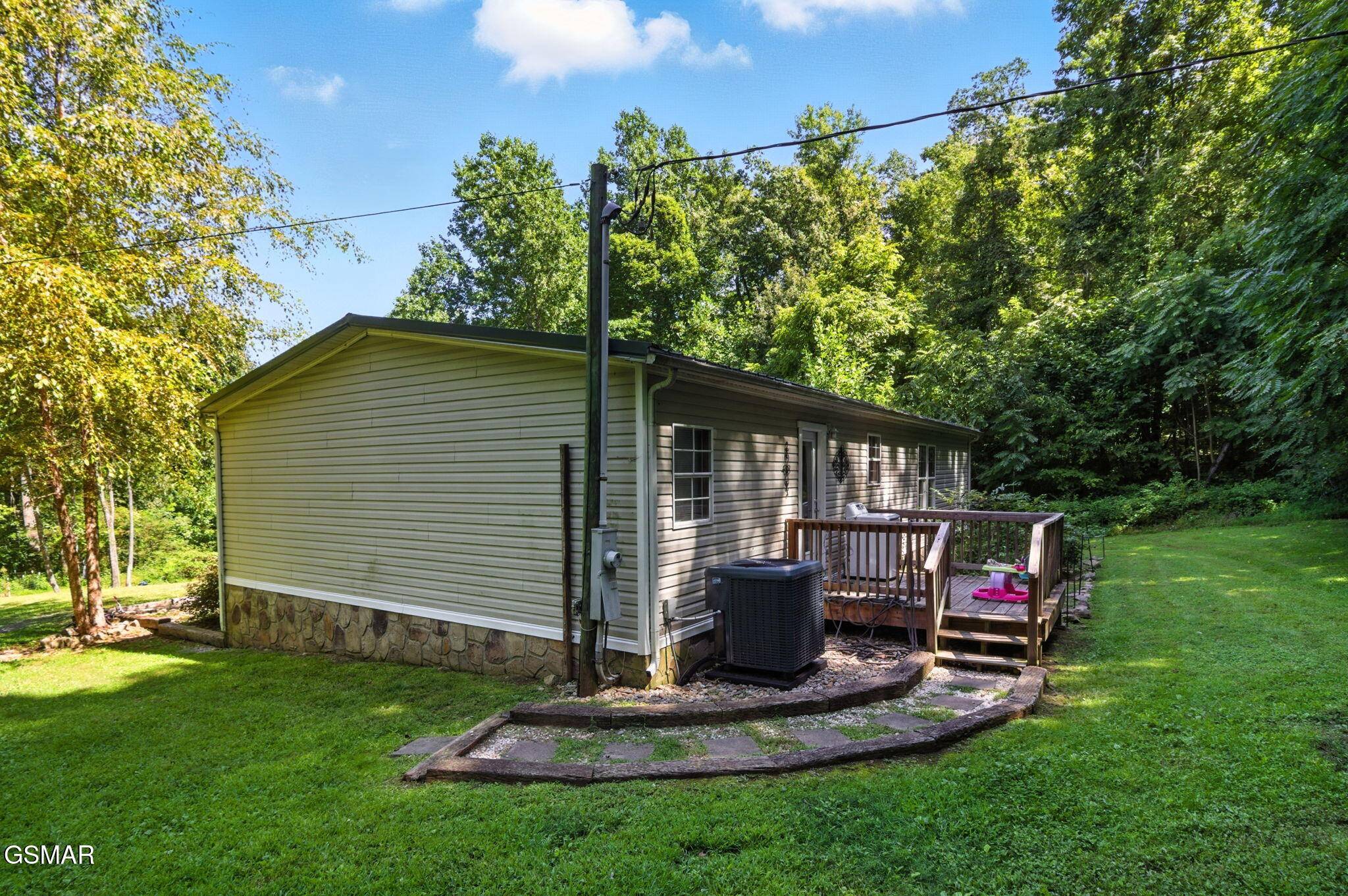 Dandridge, TN 37725,810 Layman DR