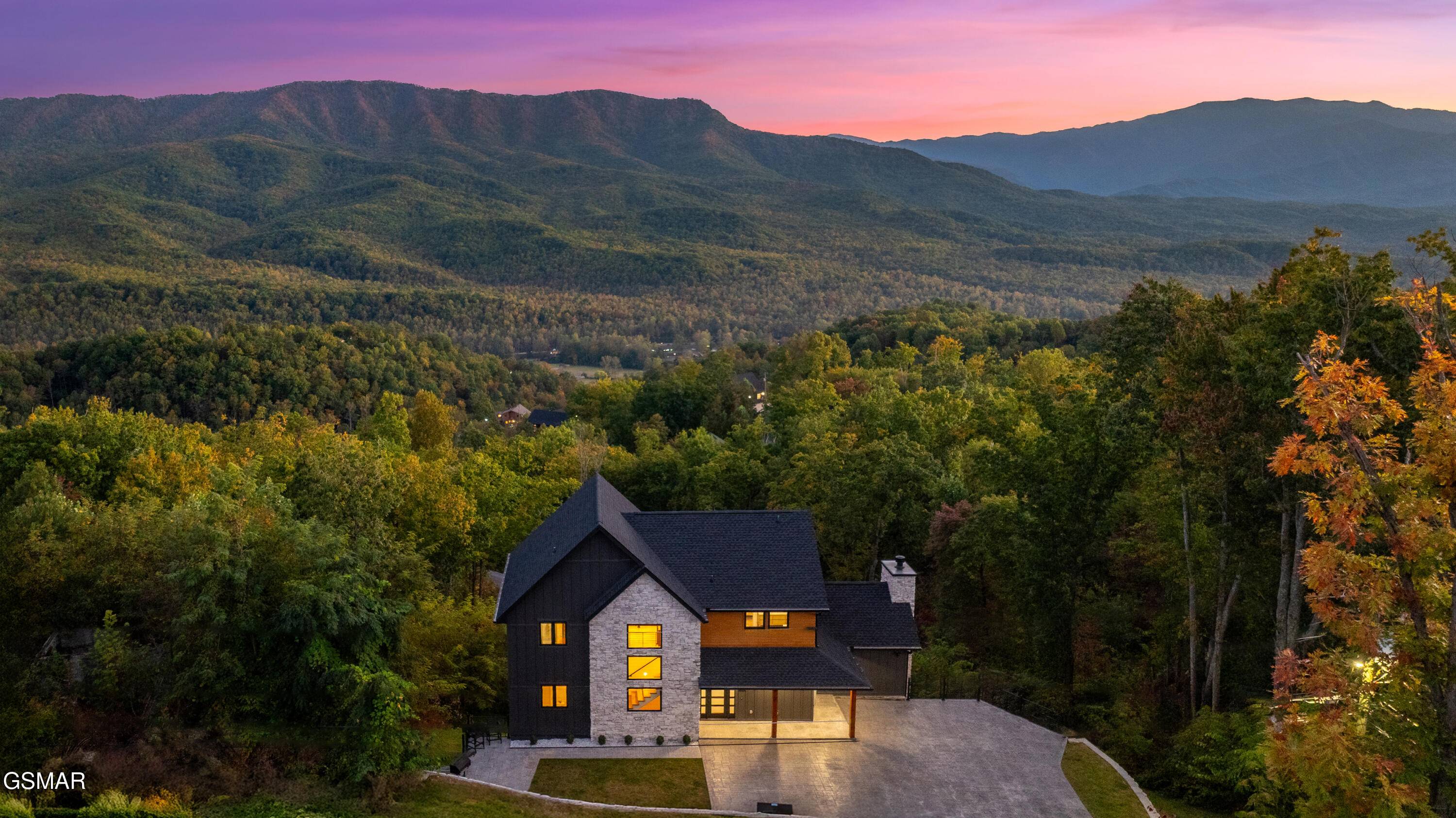 Gatlinburg, TN 37738,855 Deer Path LN