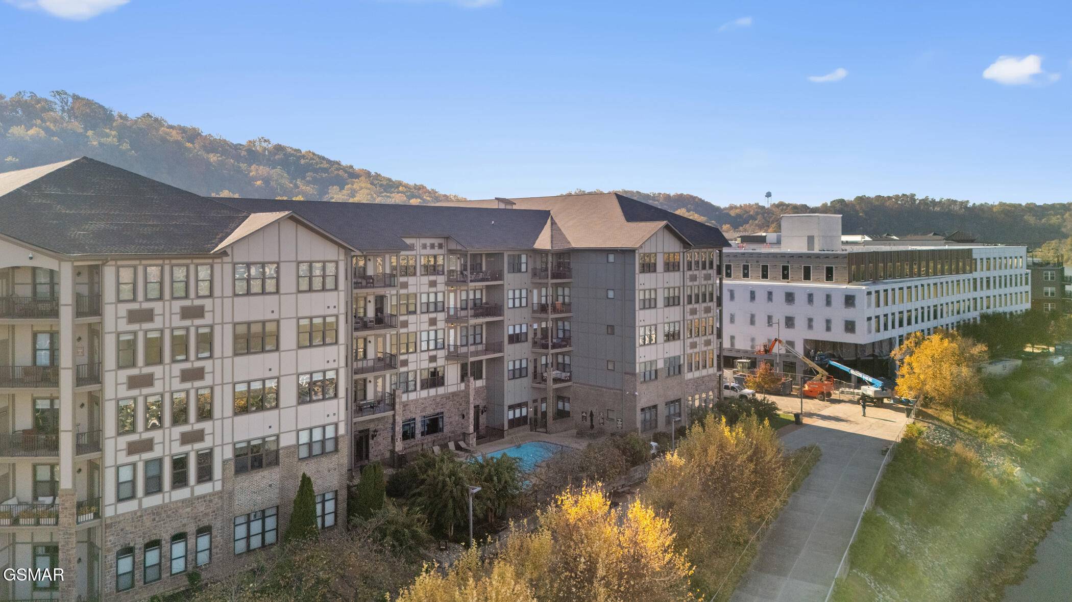 Knoxville, TN 37920,445 W Blount AVE 420