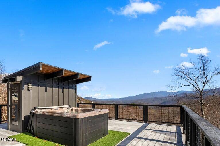 Gatlinburg, TN 37738,1211 Big Oak CT