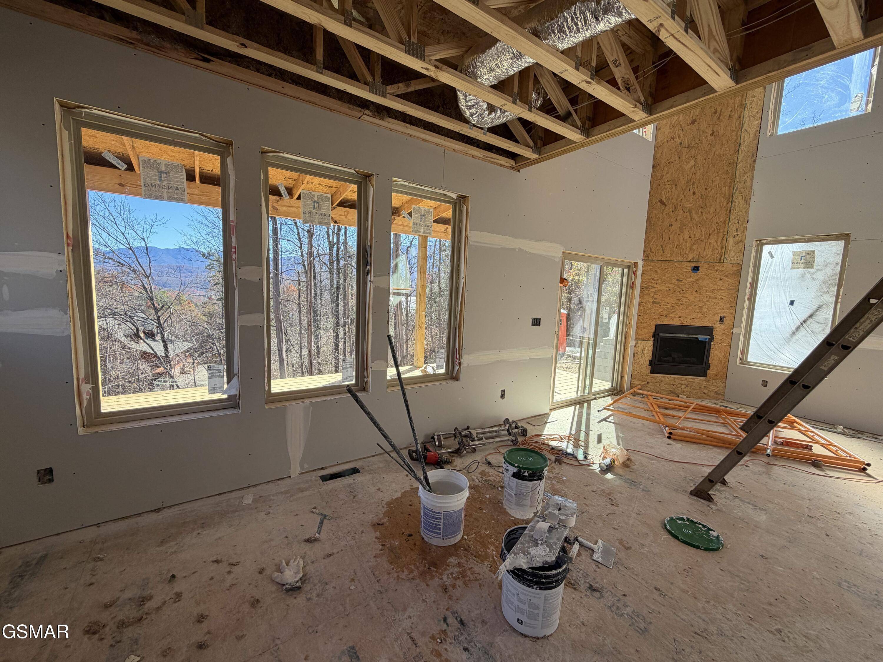 Gatlinburg, TN 37738,916 Smoky Ct