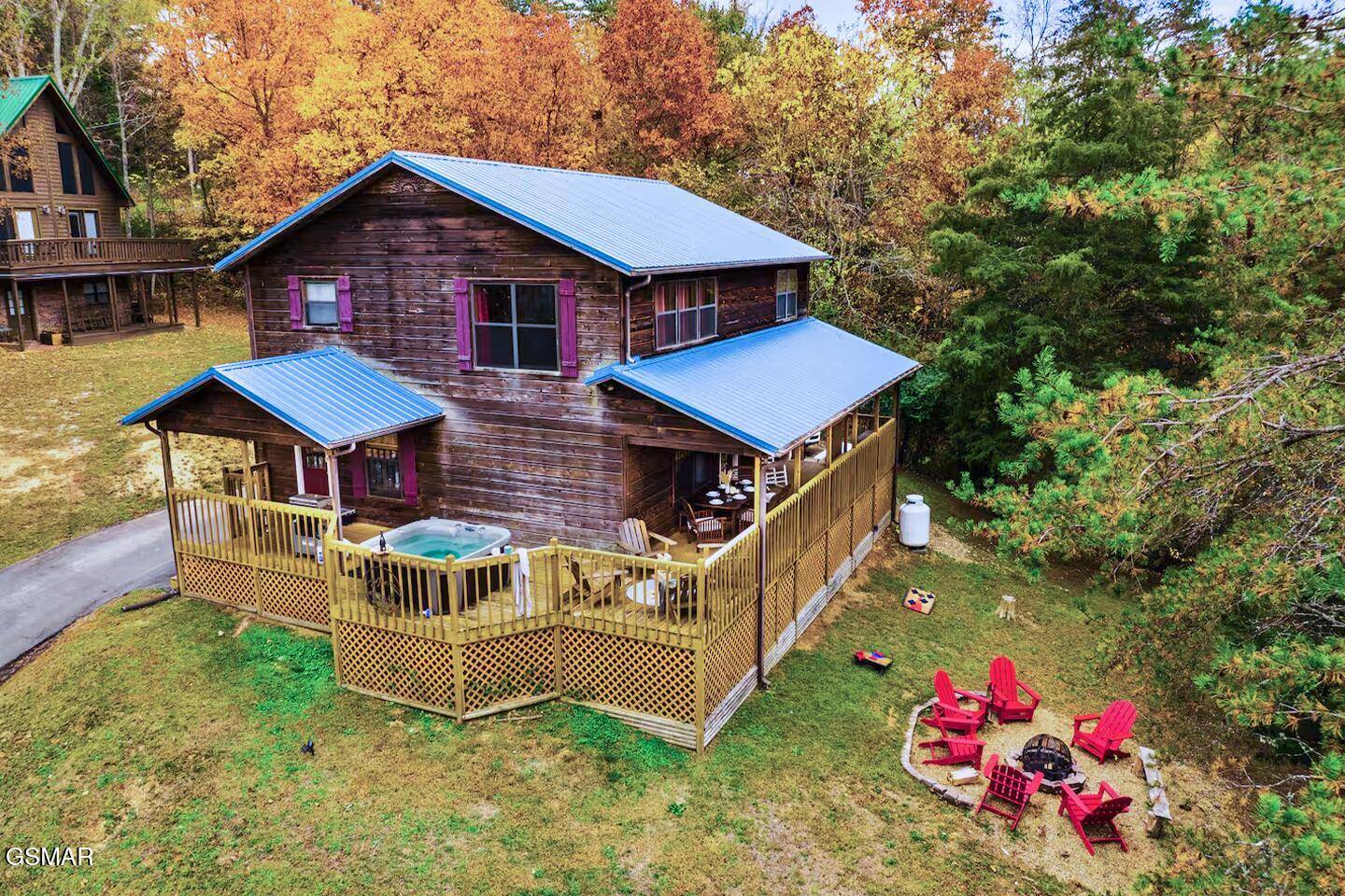 Sevierville, TN 37862,3022 Crestview CT