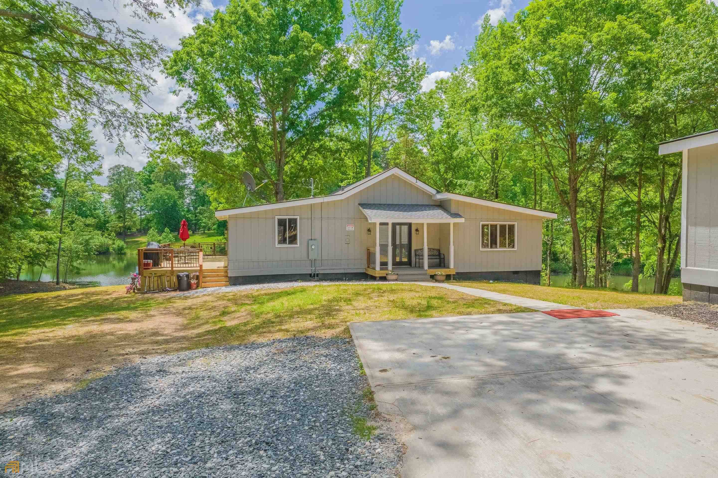 Toccoa, GA 30577,557 Benttree