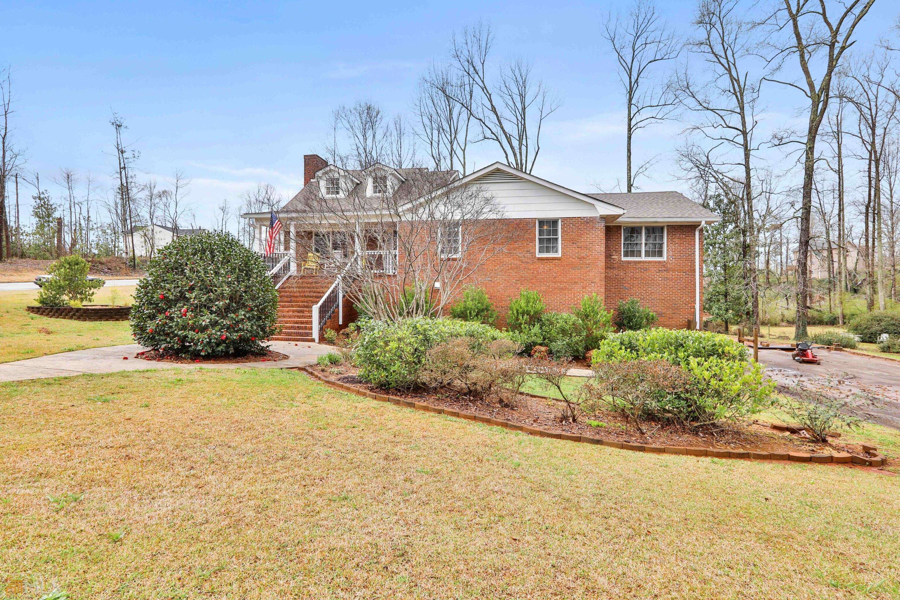 Newnan, GA 30263,18 Colonial