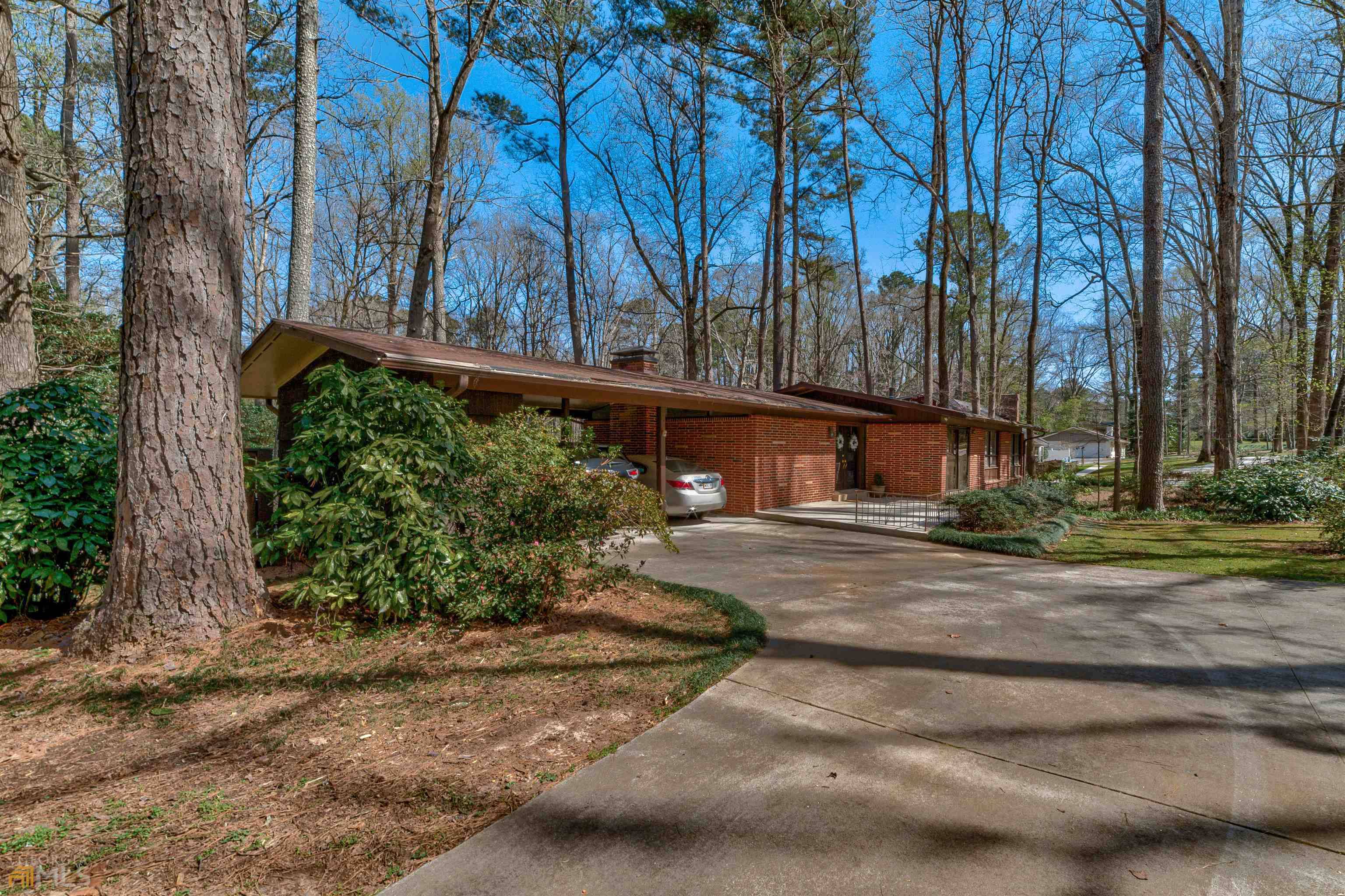 Stone Mountain, GA 30087,5244 Rosser