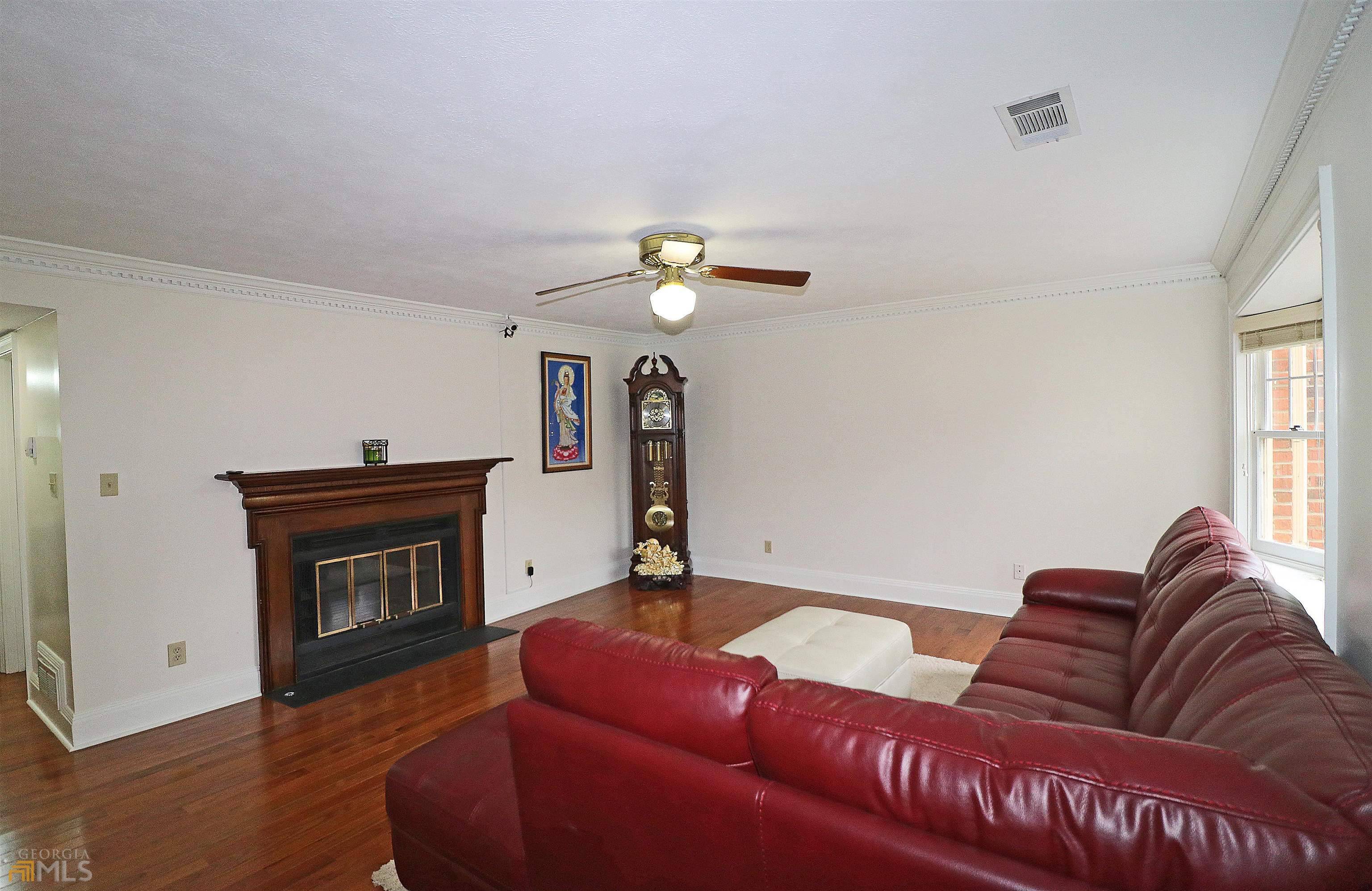 Norcross, GA 30093,926 Chippendale