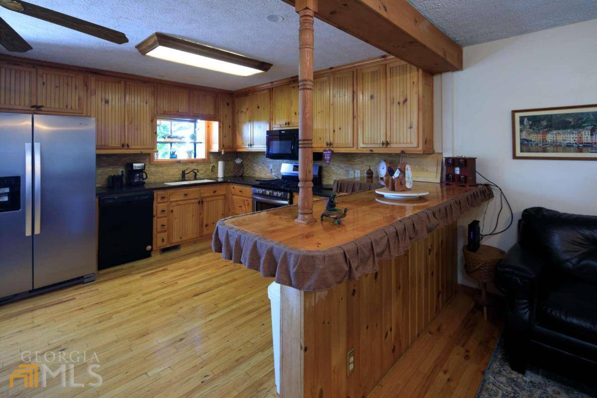 Helen, GA 30545,424 Huckleberry Hill DR