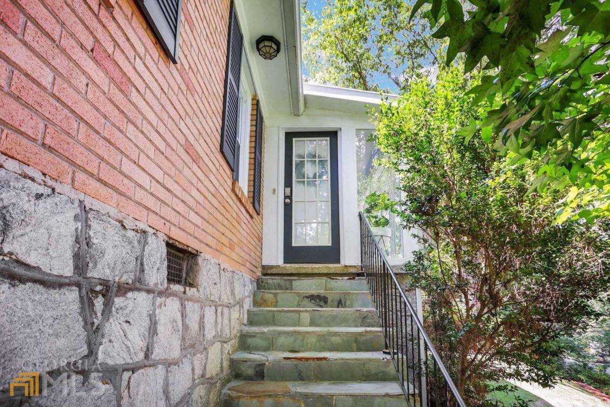 Atlanta, GA 30307,481 Lakeshore DR NE