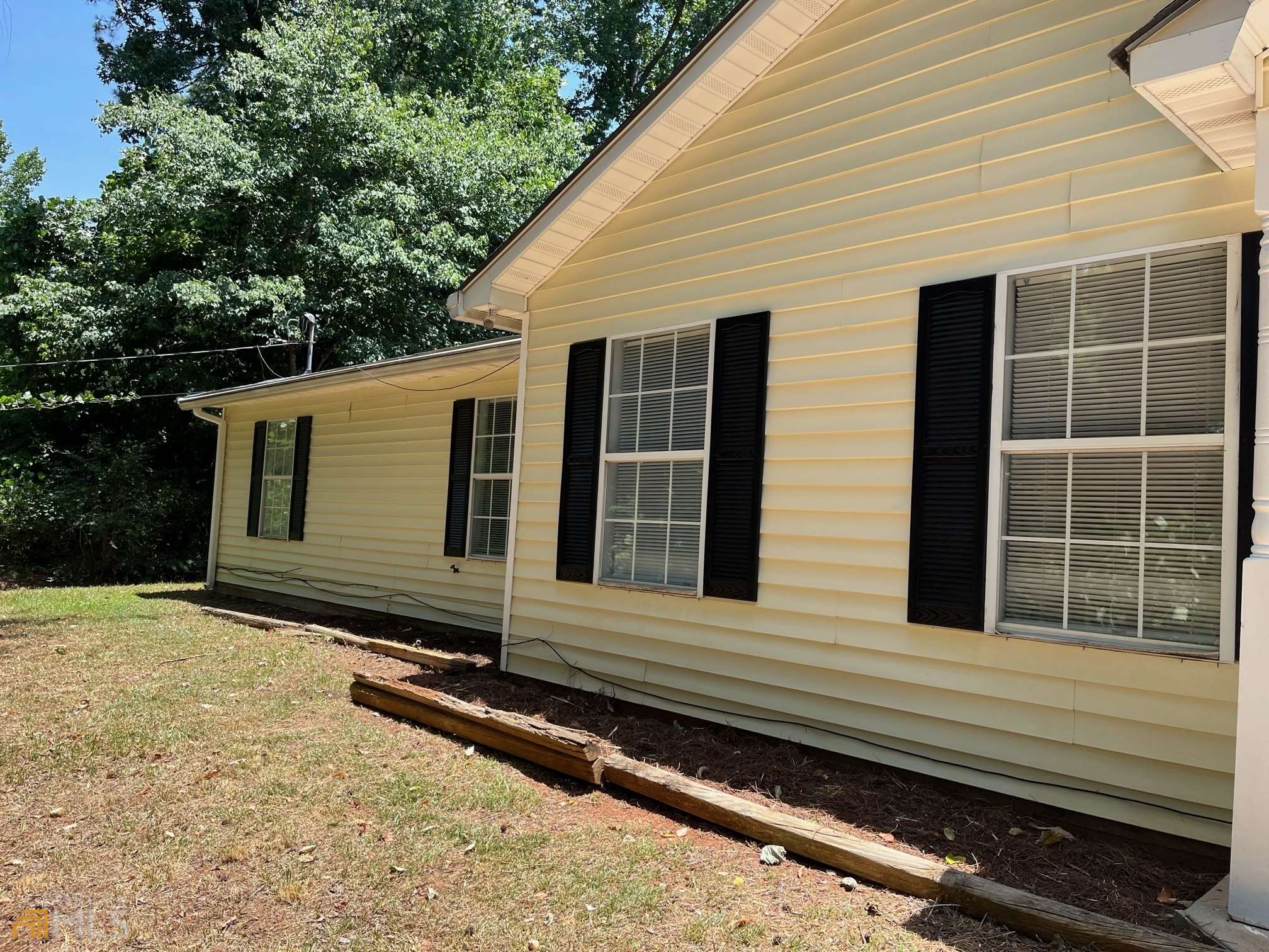 Fairburn, GA 30213,220 Splitwood