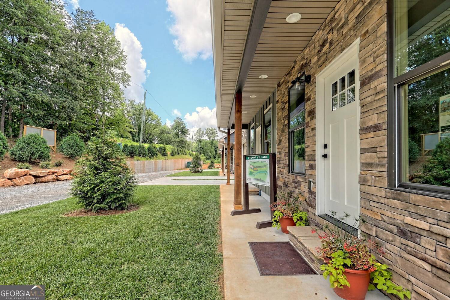 Clayton, GA 30525,30 Living Water #2E