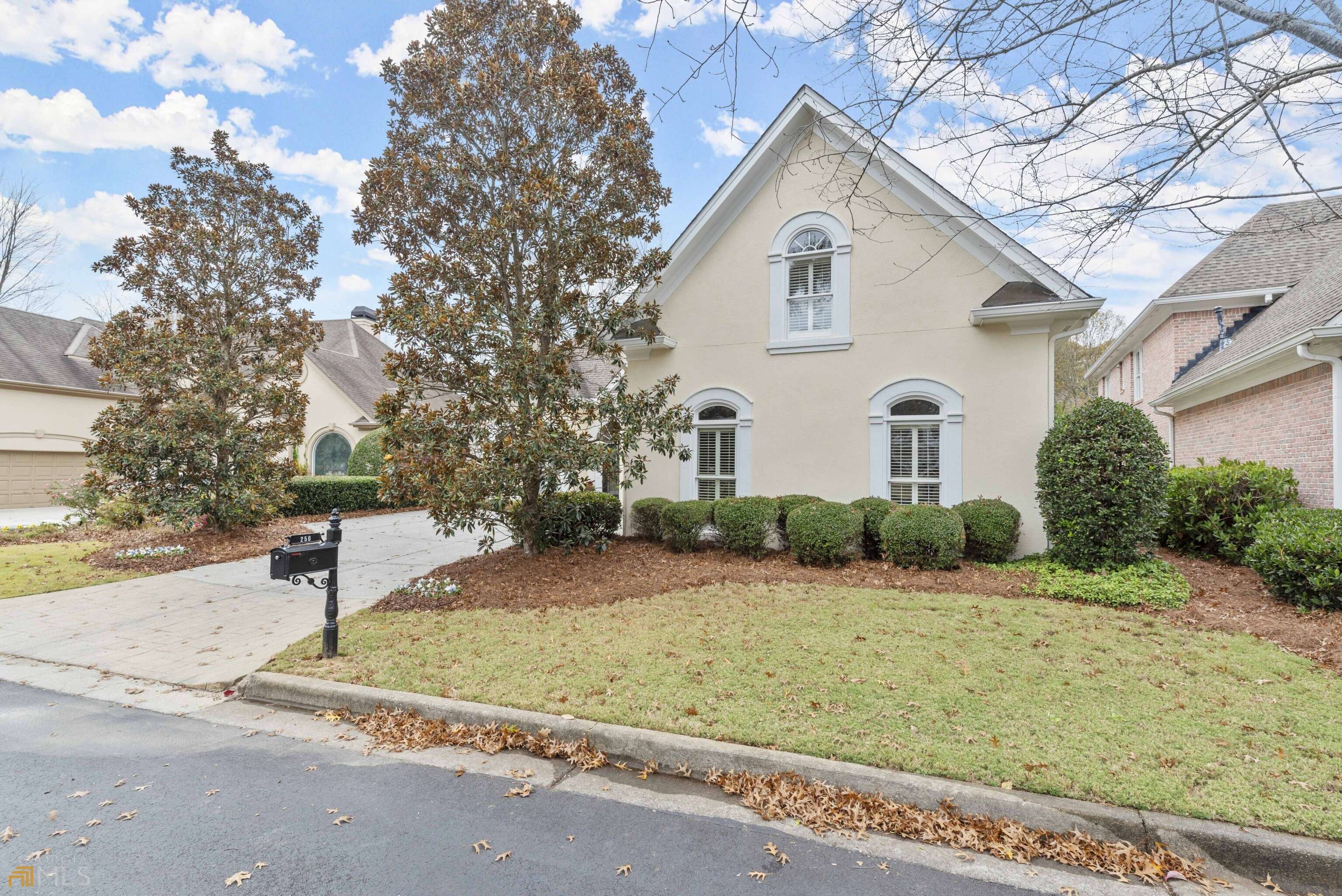 Johns Creek, GA 30097,250 Breitbrunn Chase