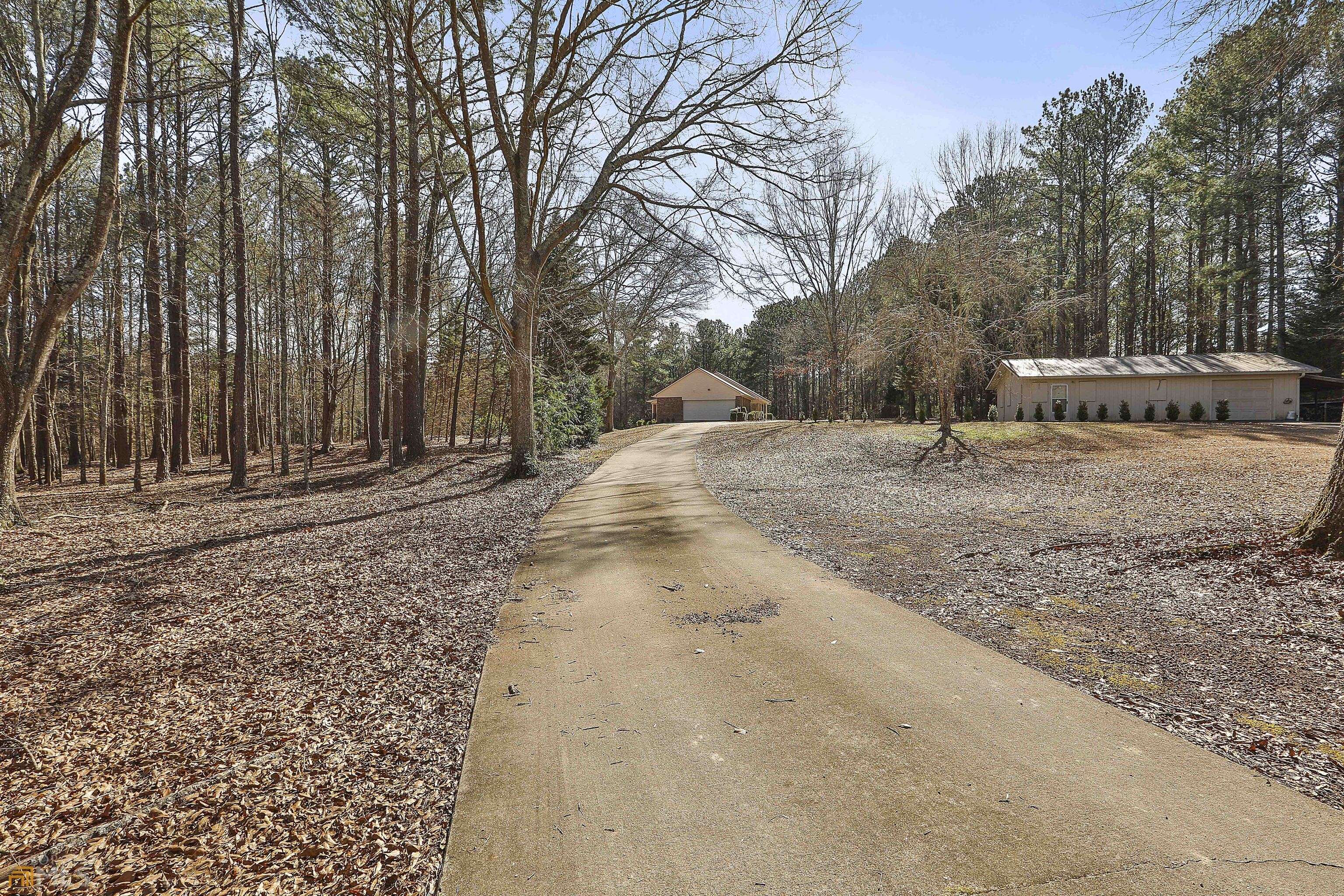 Senoia, GA 30276,24 Split Rail Farm