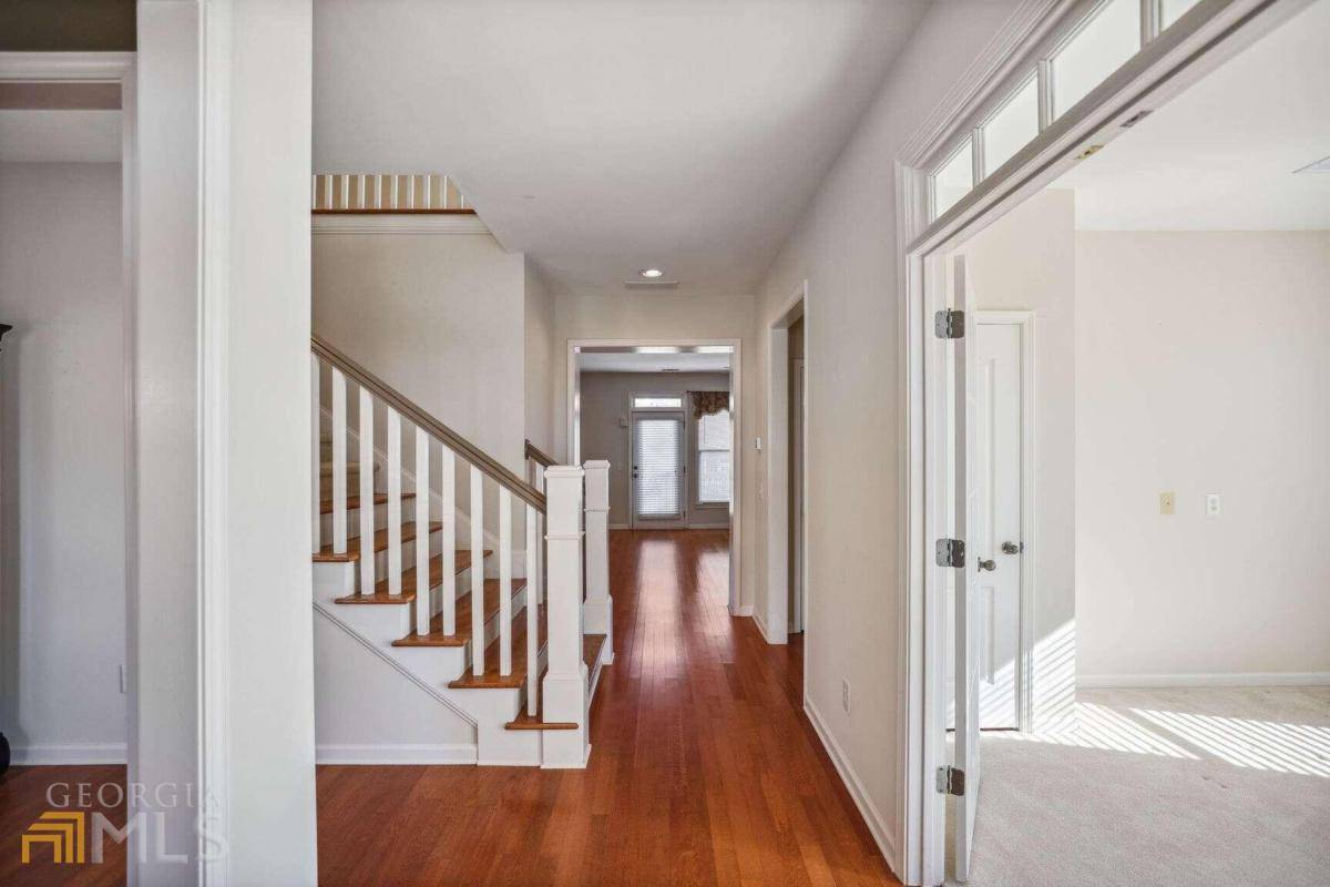 Hoschton, GA 30548,115 Chestnut Chase