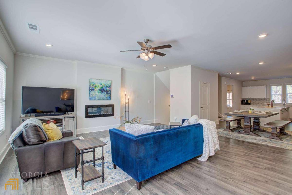 Woodstock, GA 30189,349 Vista LN