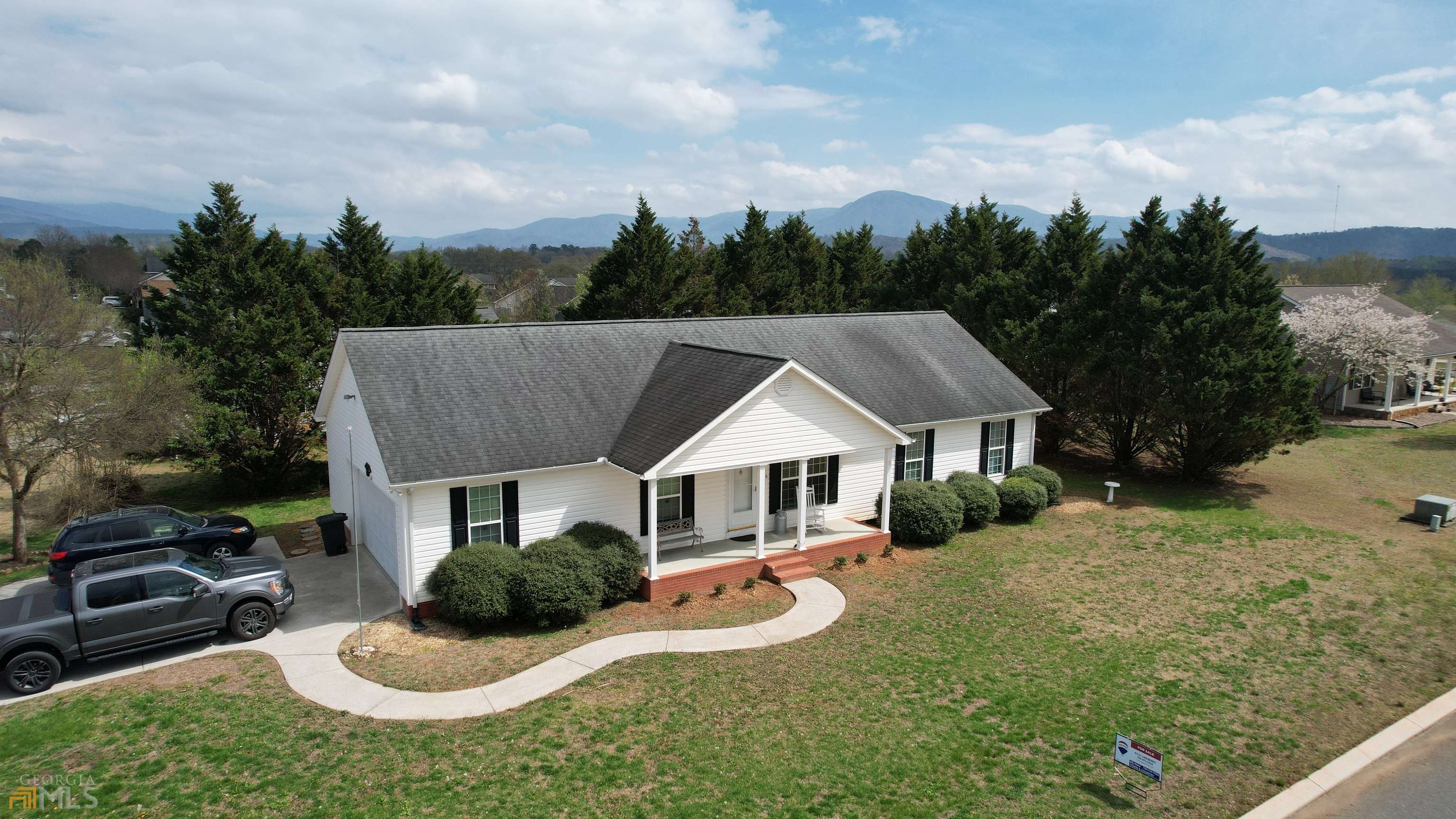 Chatsworth, GA 30705,176 Elbert ST