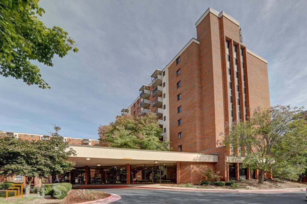 Sandy Springs, GA 30328,300 Johnson Ferry