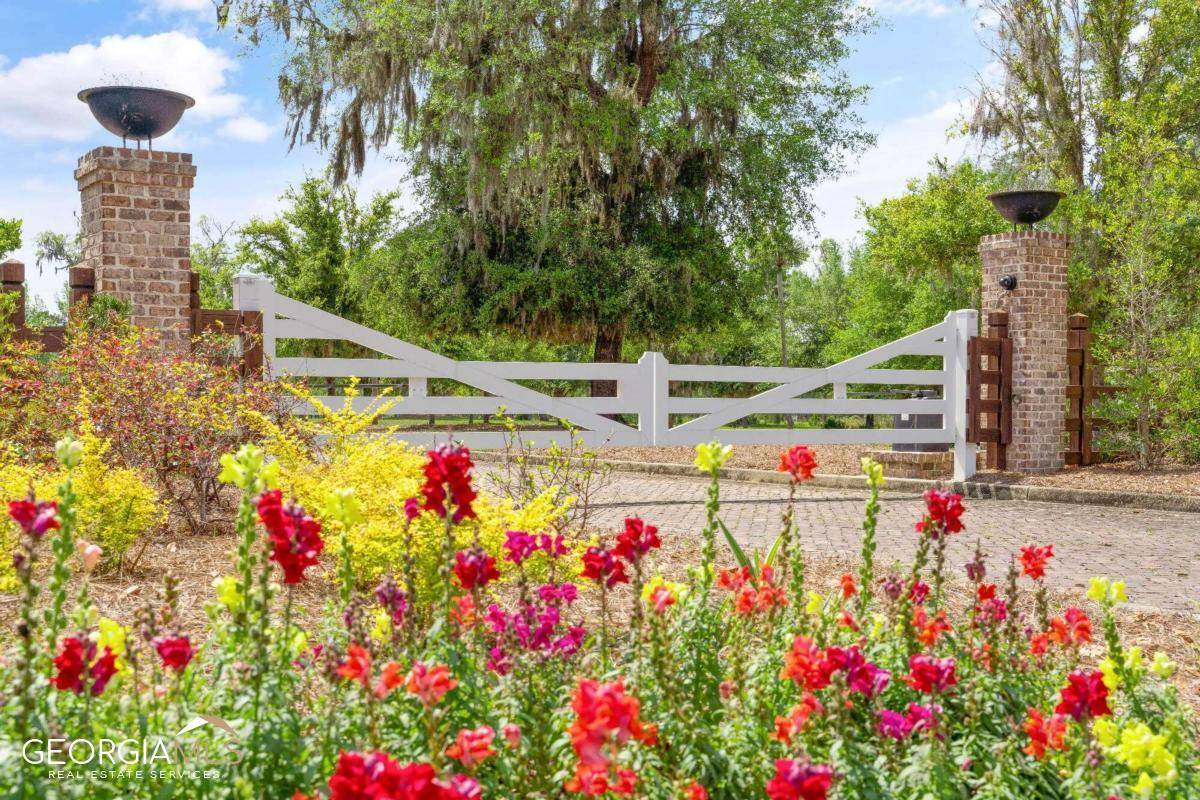 Brunswick, GA 31523,404 Salt Creek WAY E