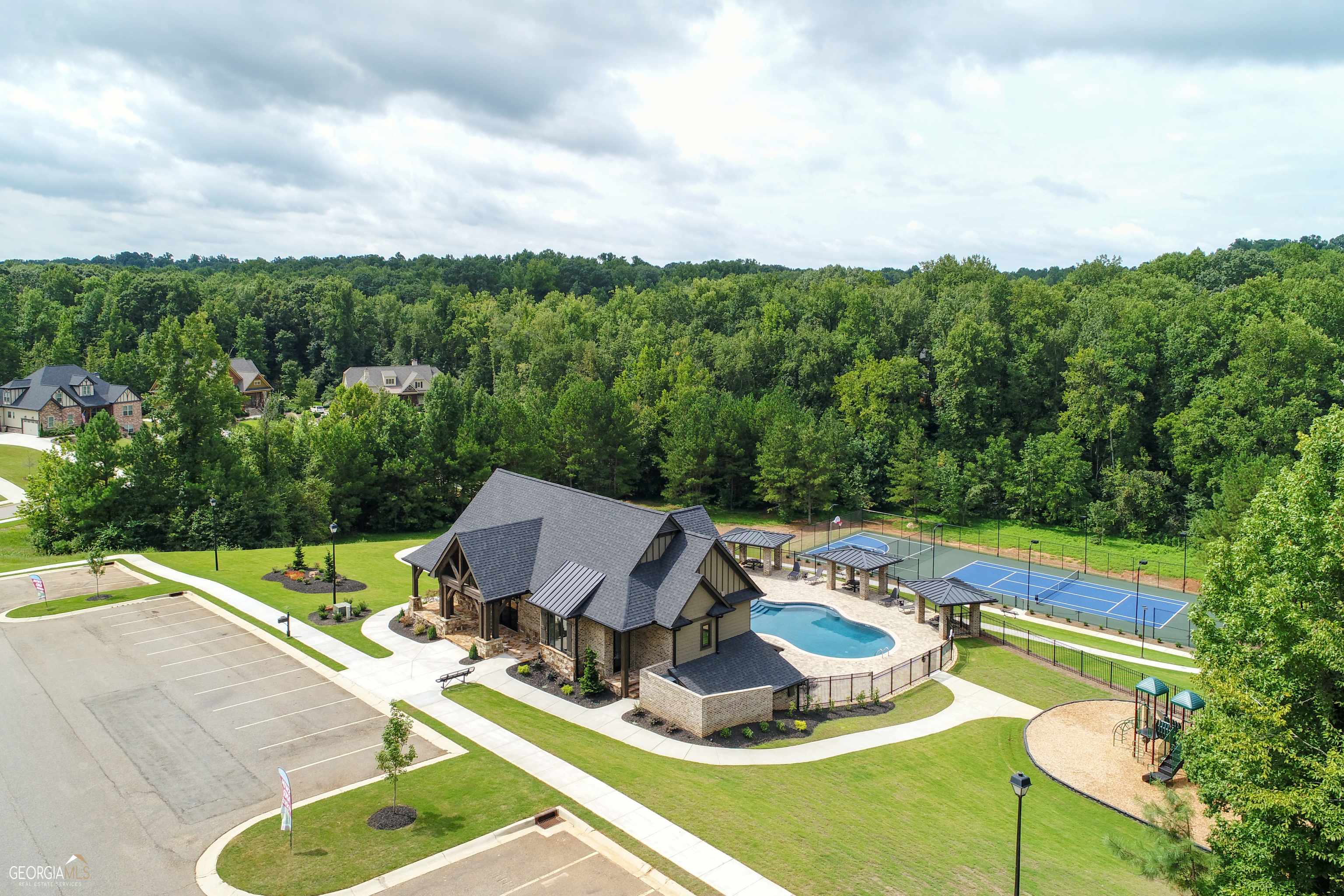 Hoschton, GA 30548,331 Meadow Lake