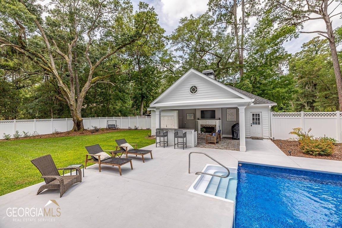 St. Simons, GA 31522,123 Hampton Point DR
