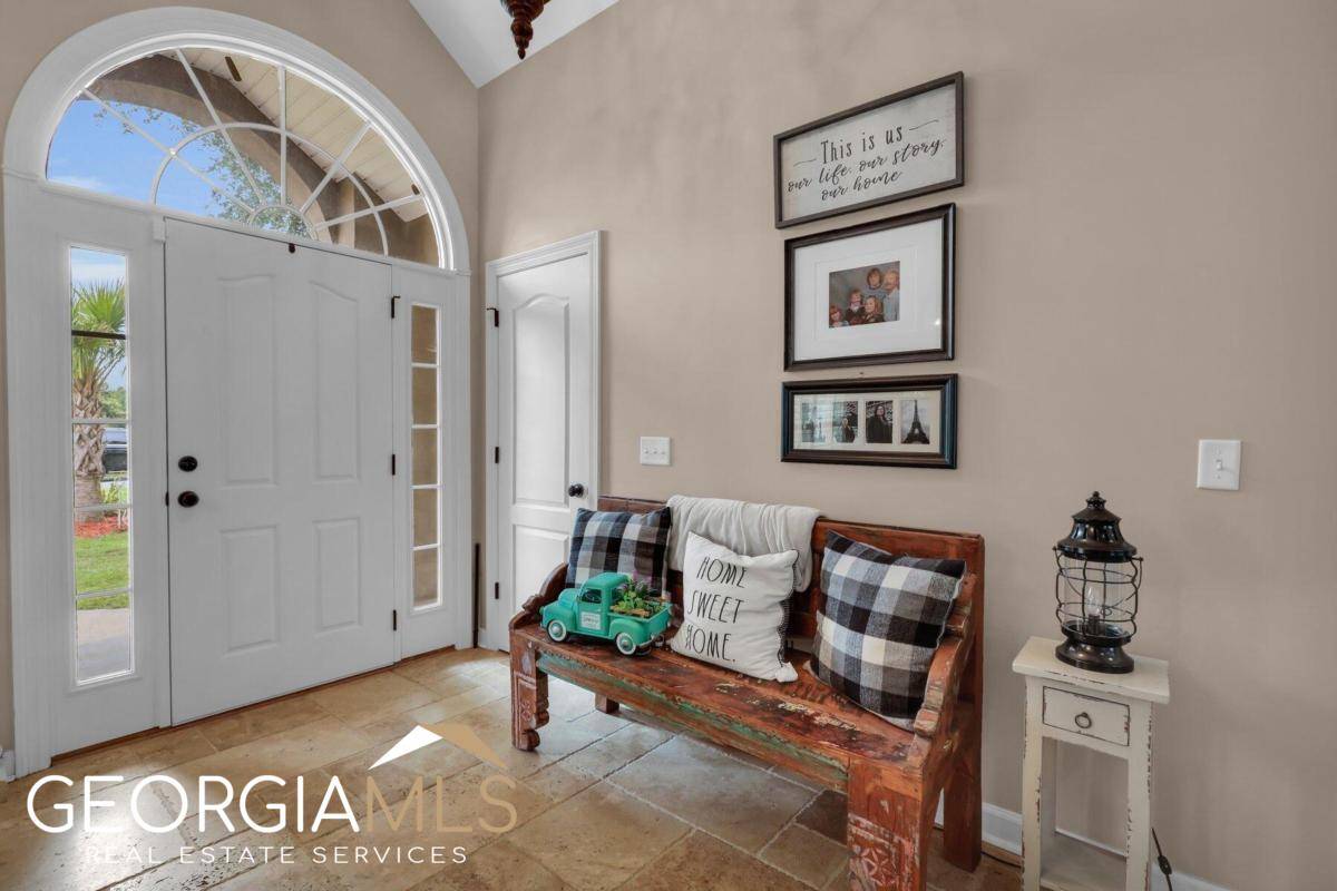 Brunswick, GA 31525,11 Nesting CV