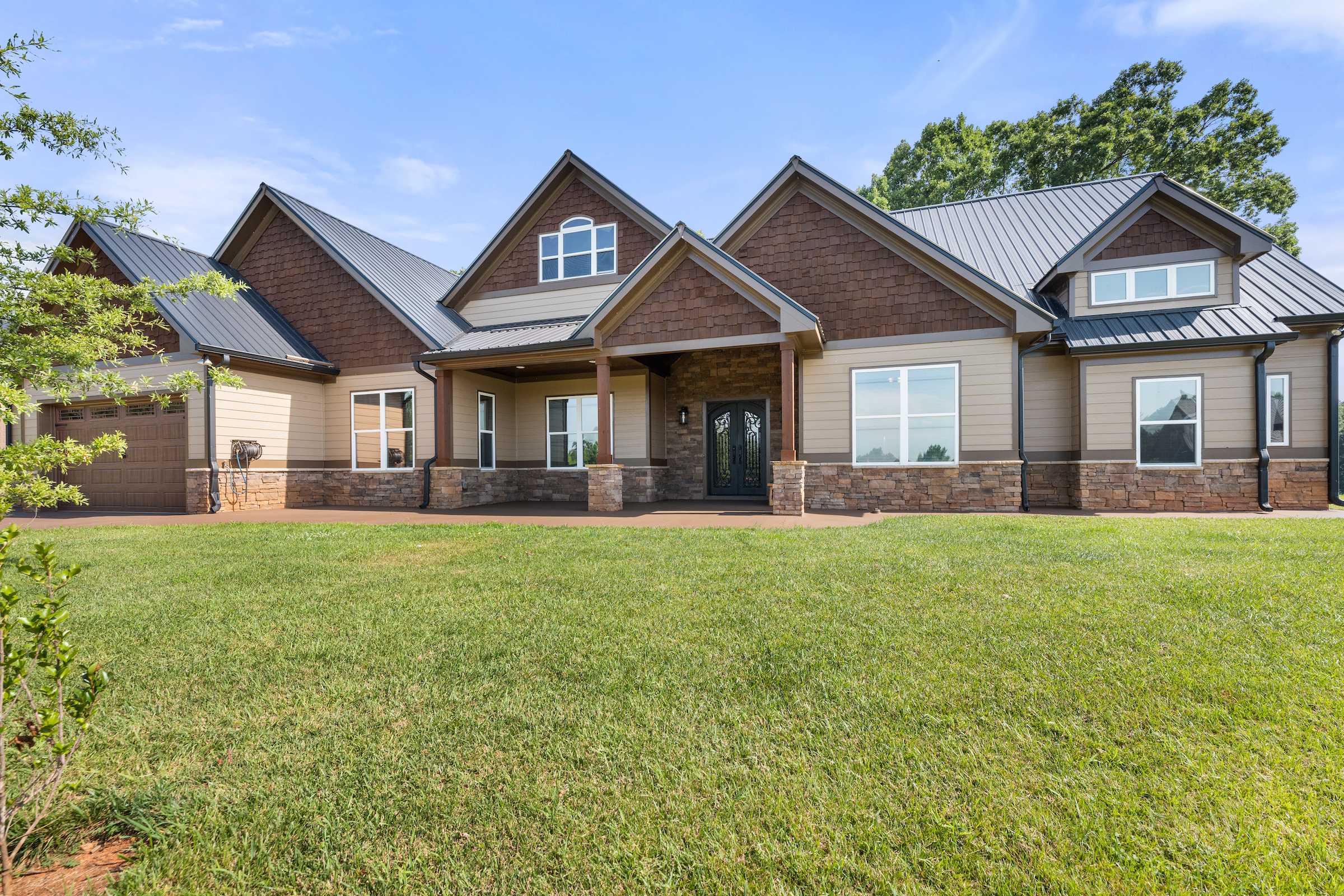 Lula, GA 30554,8991 Bill Savage RD