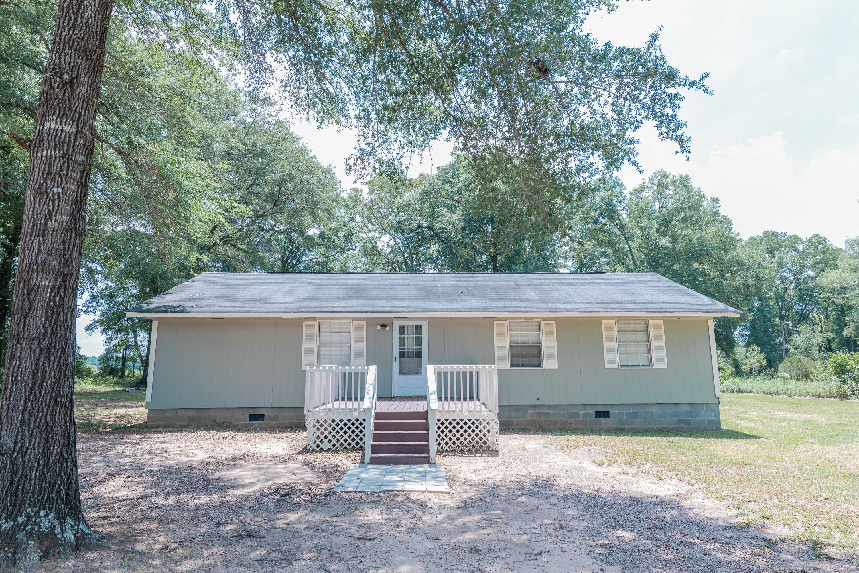 Hawkinsville, GA 31036,22 Waterford WAY