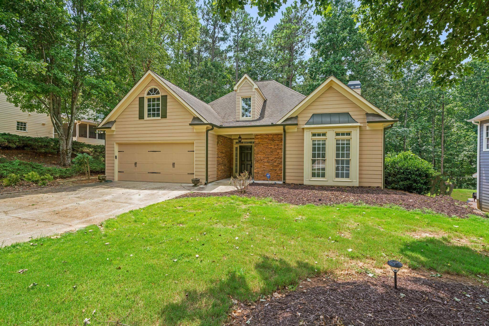 Flowery Branch, GA 30542,6313 Green Oak