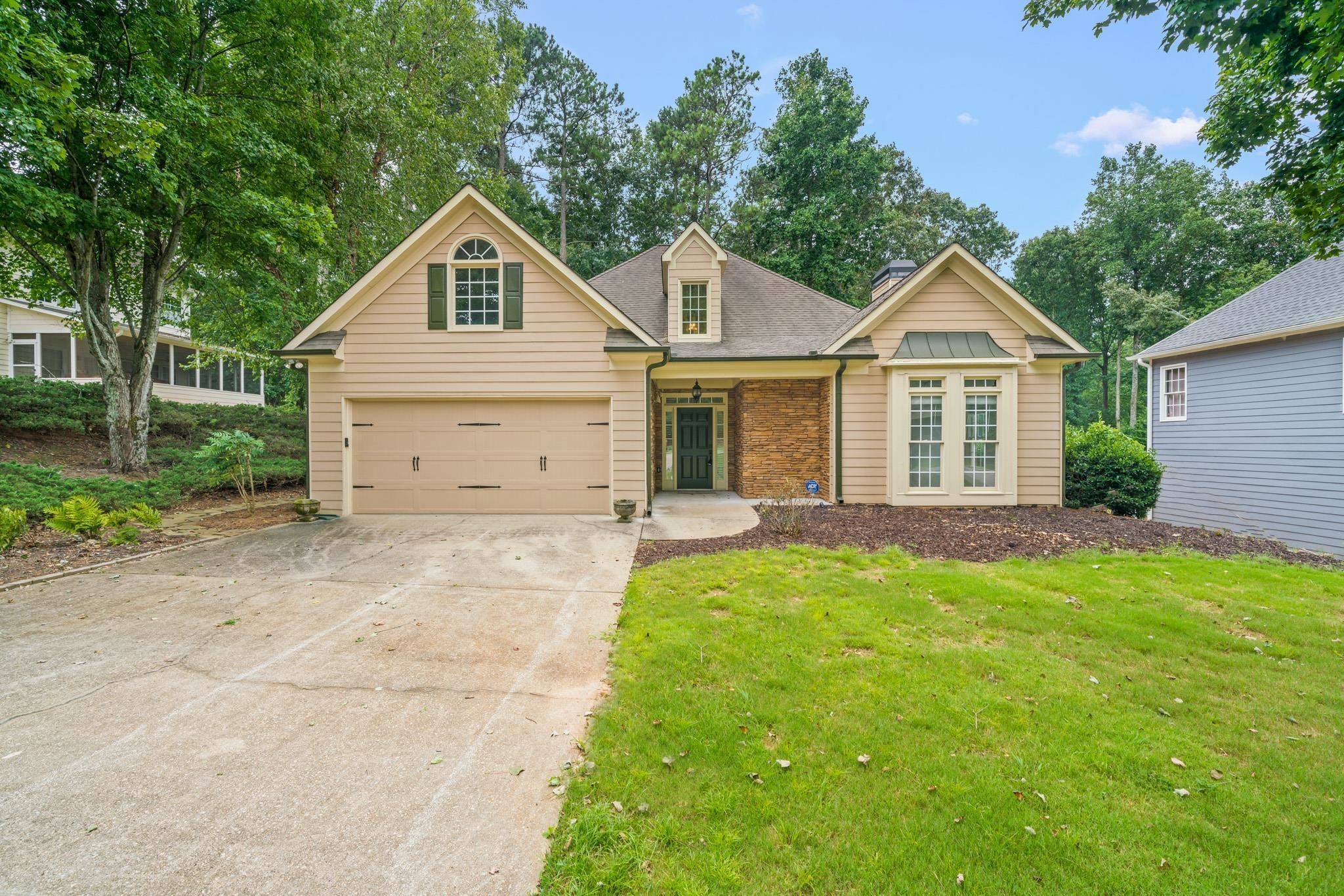 Flowery Branch, GA 30542,6313 Green Oak