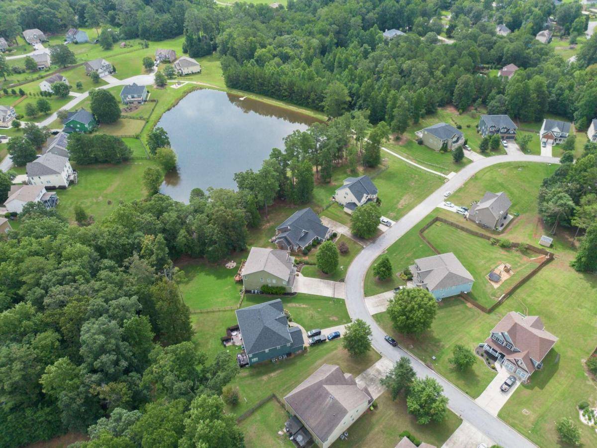 Douglasville, GA 30134,94 Lakehill WAY