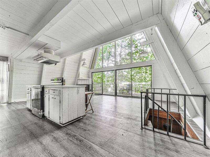 Waleska, GA 30183,850 Lake Arrowhead DR