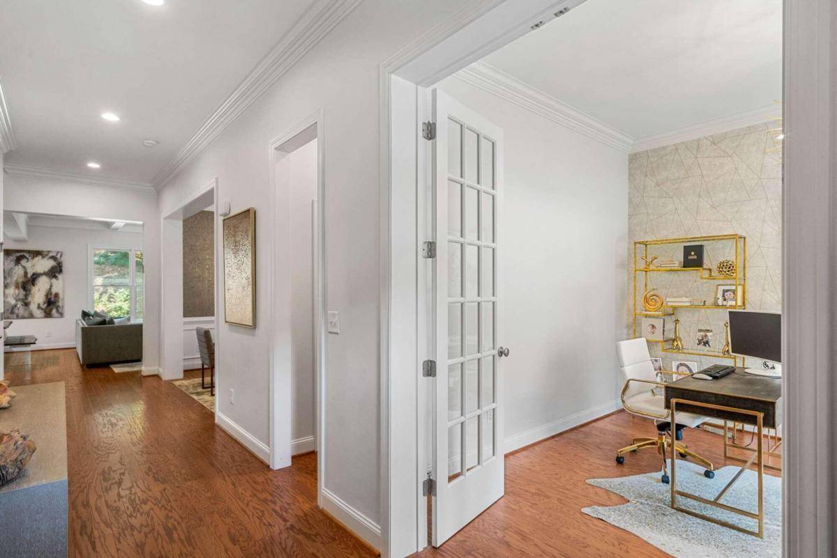 Atlanta, GA 30328,474 Glenmanor CT