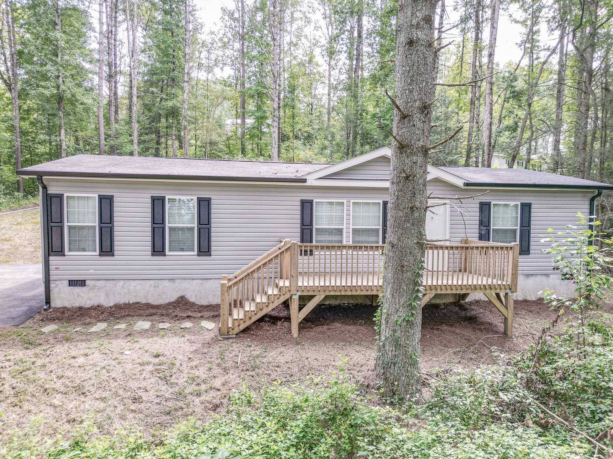 Ellijay, GA 30540,332 Ponderosa