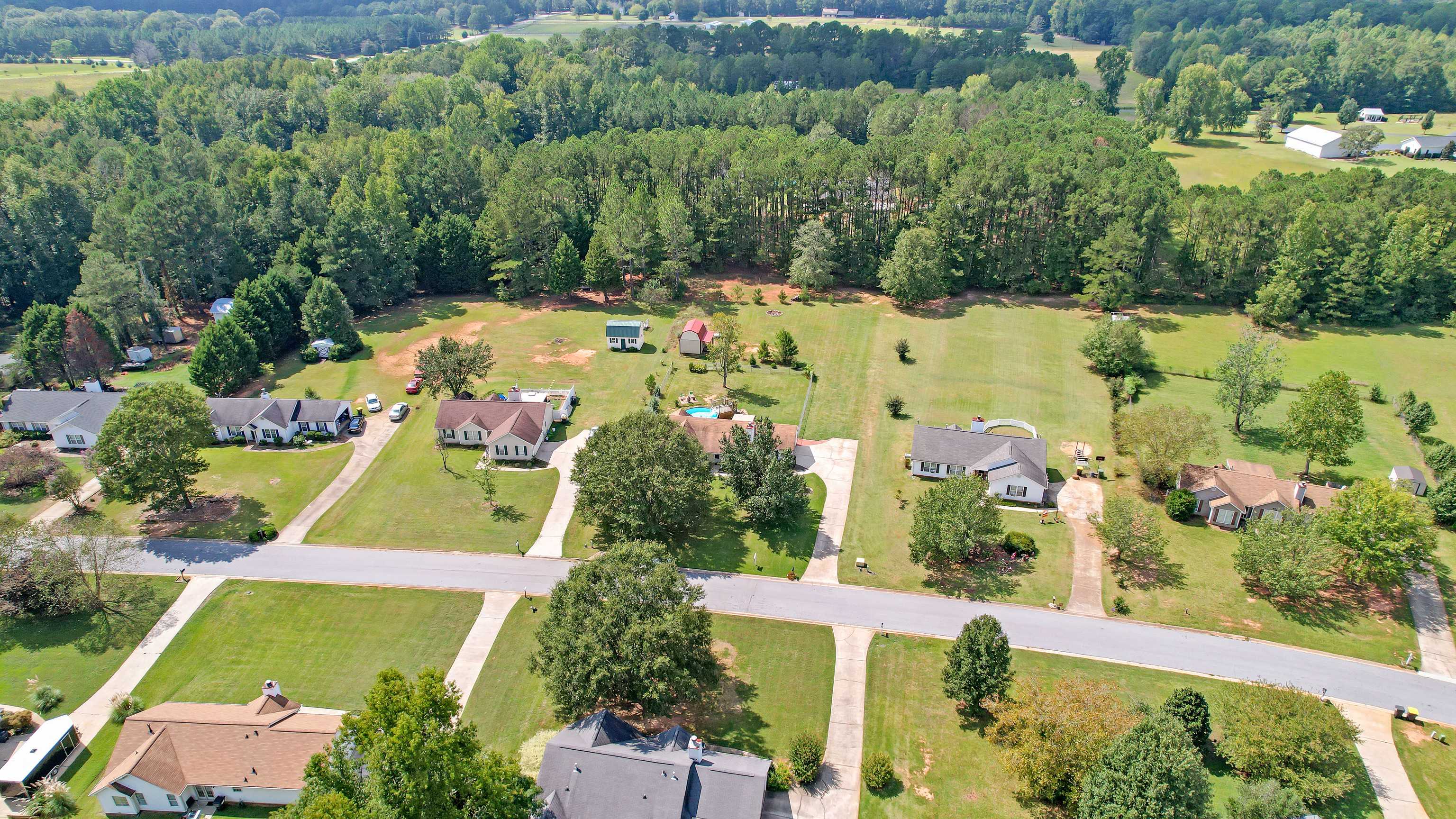 Senoia, GA 30276,395 Peeks Crossing DR