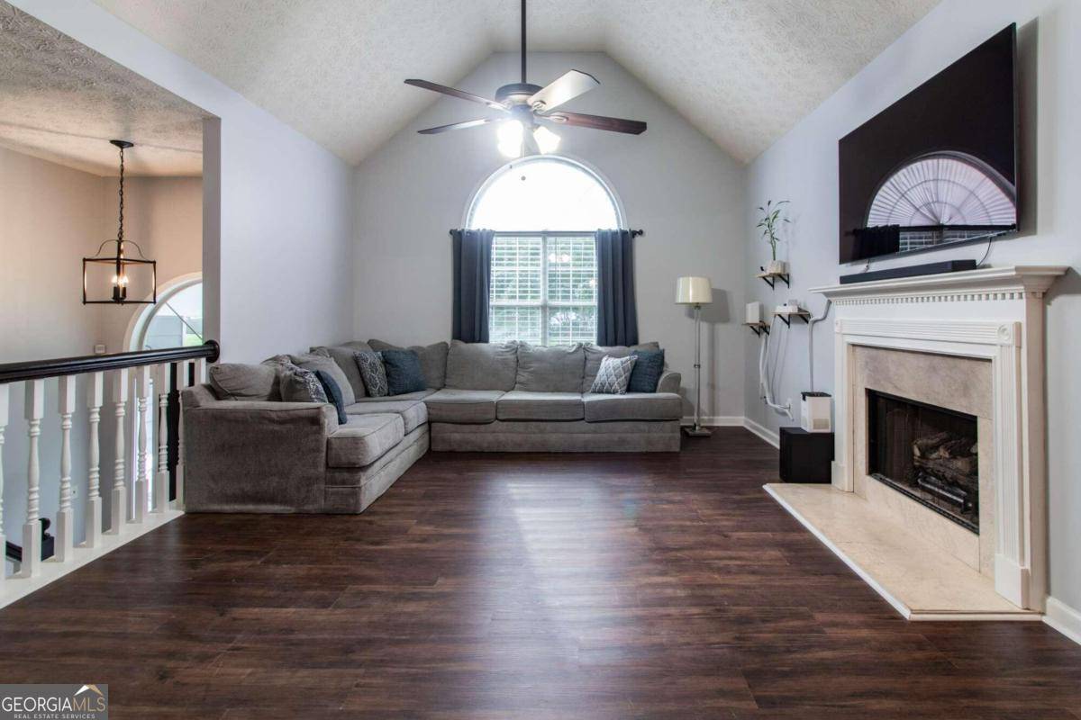 Acworth, GA 30101,39 N Springs CT