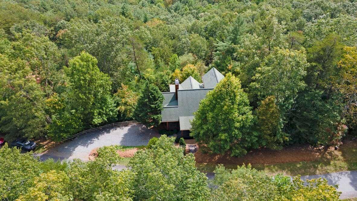 Blue Ridge, GA 30513,831 Raccoon RD