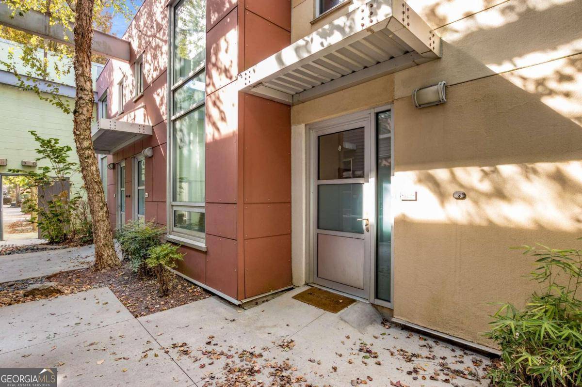 Atlanta, GA 30307,1661 La France ST NE #419